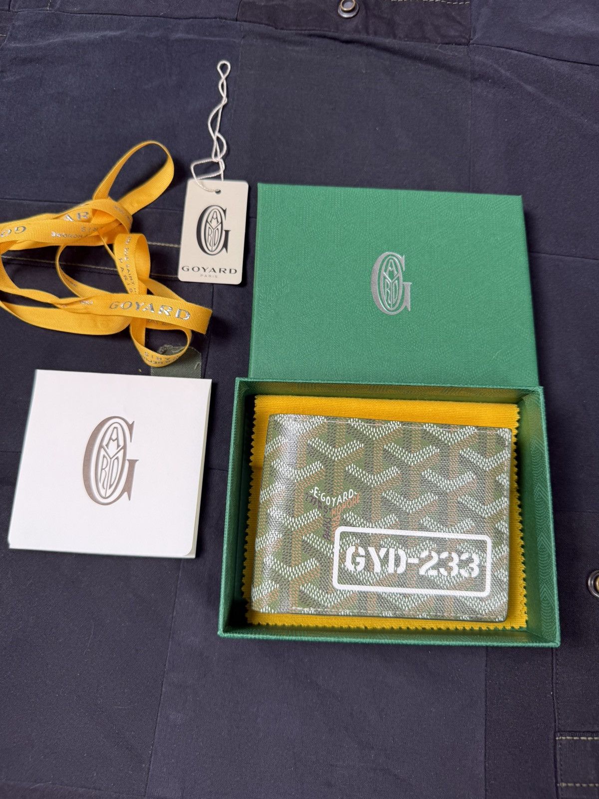 Goyard Victoire Wallet in Khaki Size ONE SIZE - 1 Thumbnail