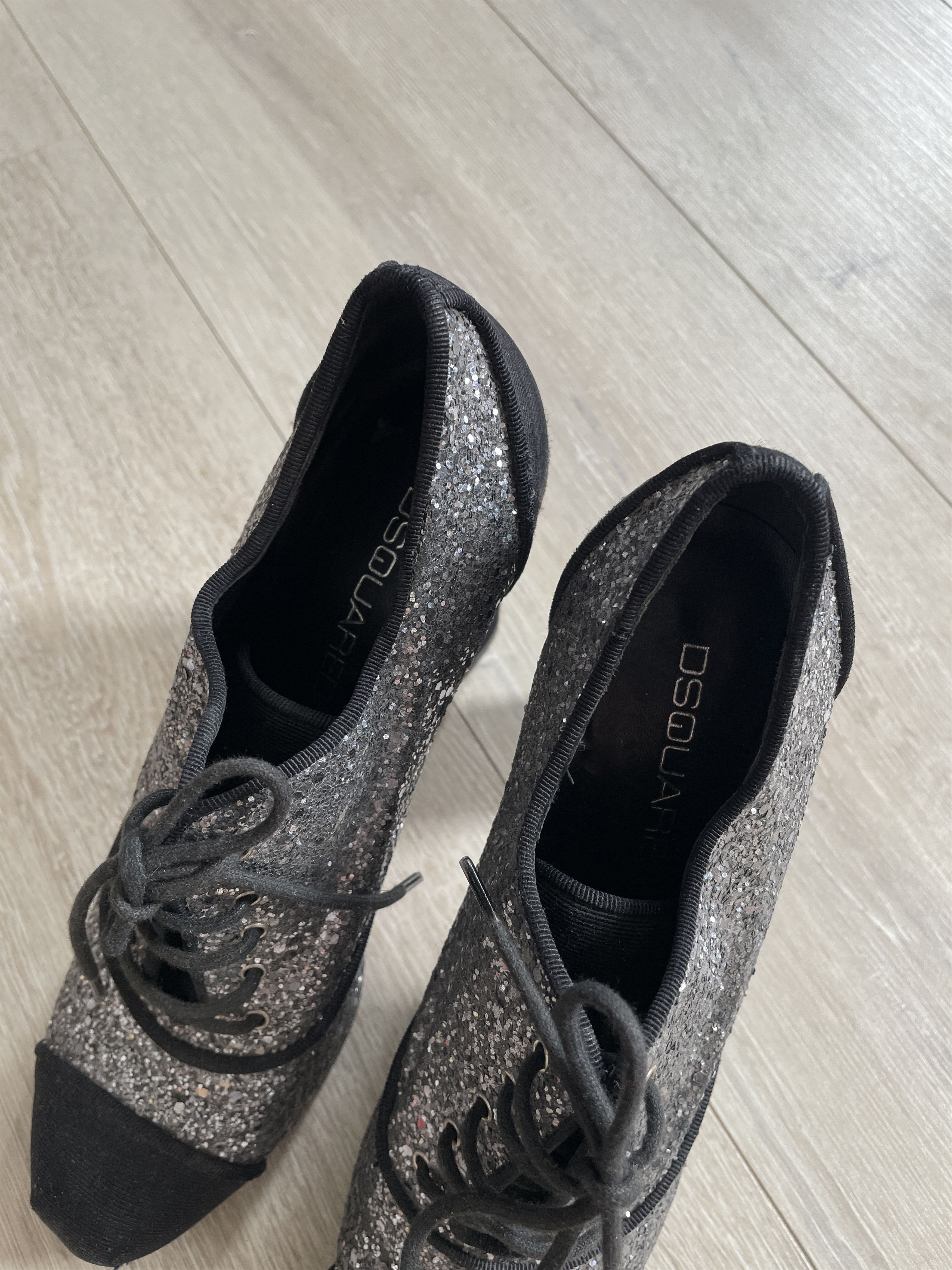 Dsquared2 Dsquared2 AW10 hockey collection glitter heels Size US 7 / IT 37 - 7 Thumbnail
