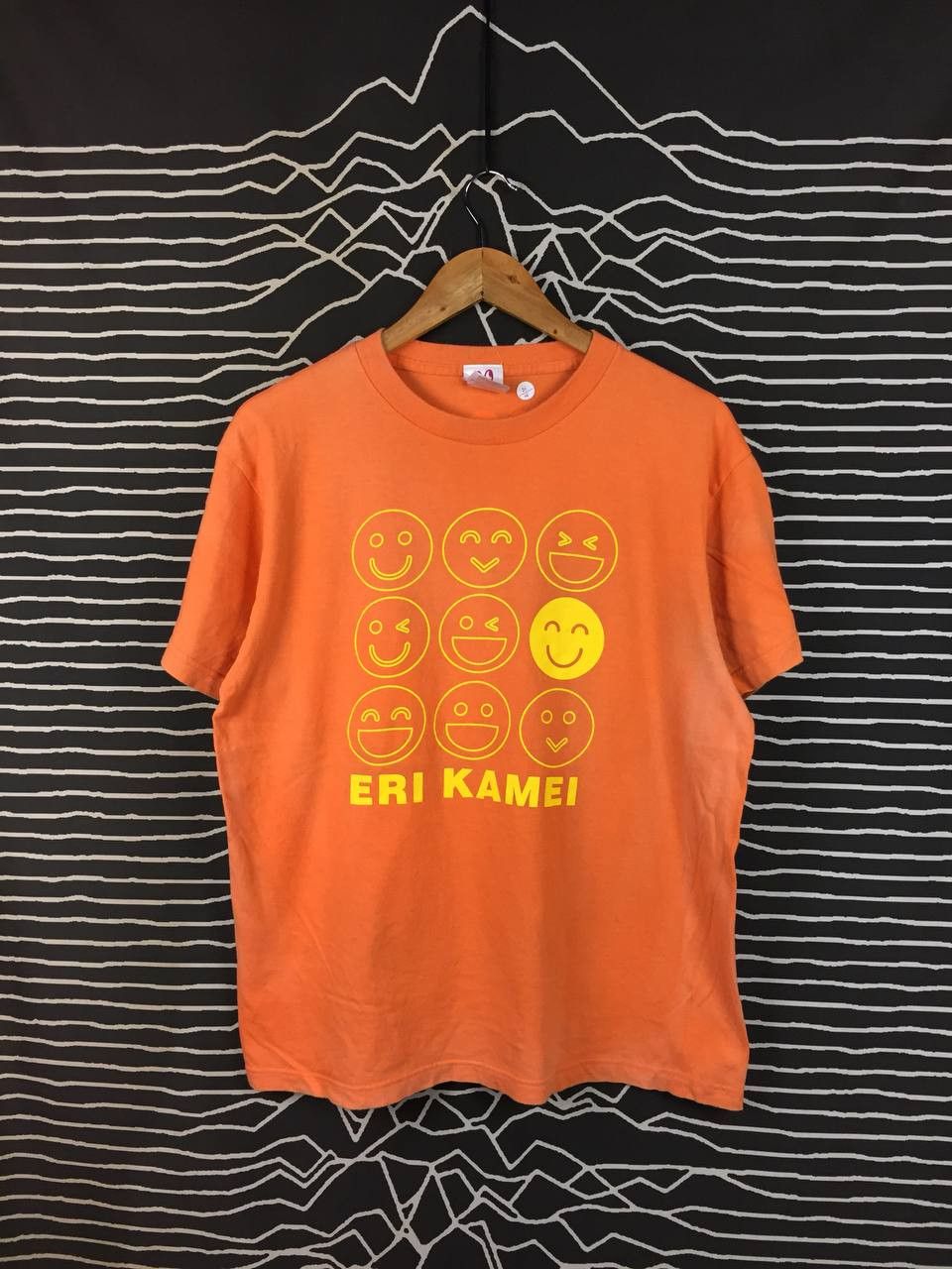 Band Tees Eri Kamei Morning Musume Hello! Project Smiley Face Tee Size US L / EU 52-54 / 3 - 2 Thumbnail