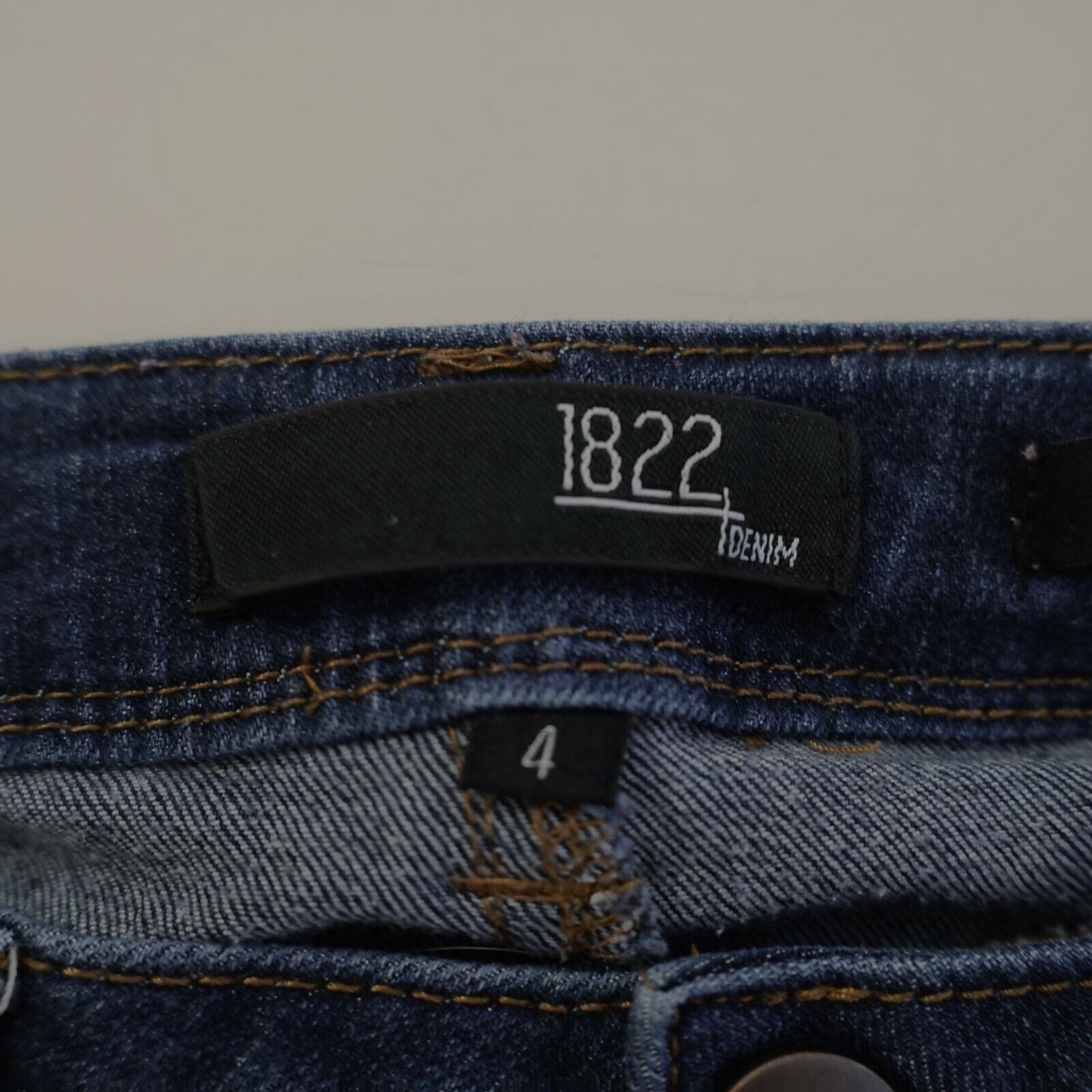 Designer 1822 Denim Adrianna Blue Stone Wash Wisker Jeans 4 28/28 Str Size 28" / US 6 / IT 42 - 6 Thumbnail