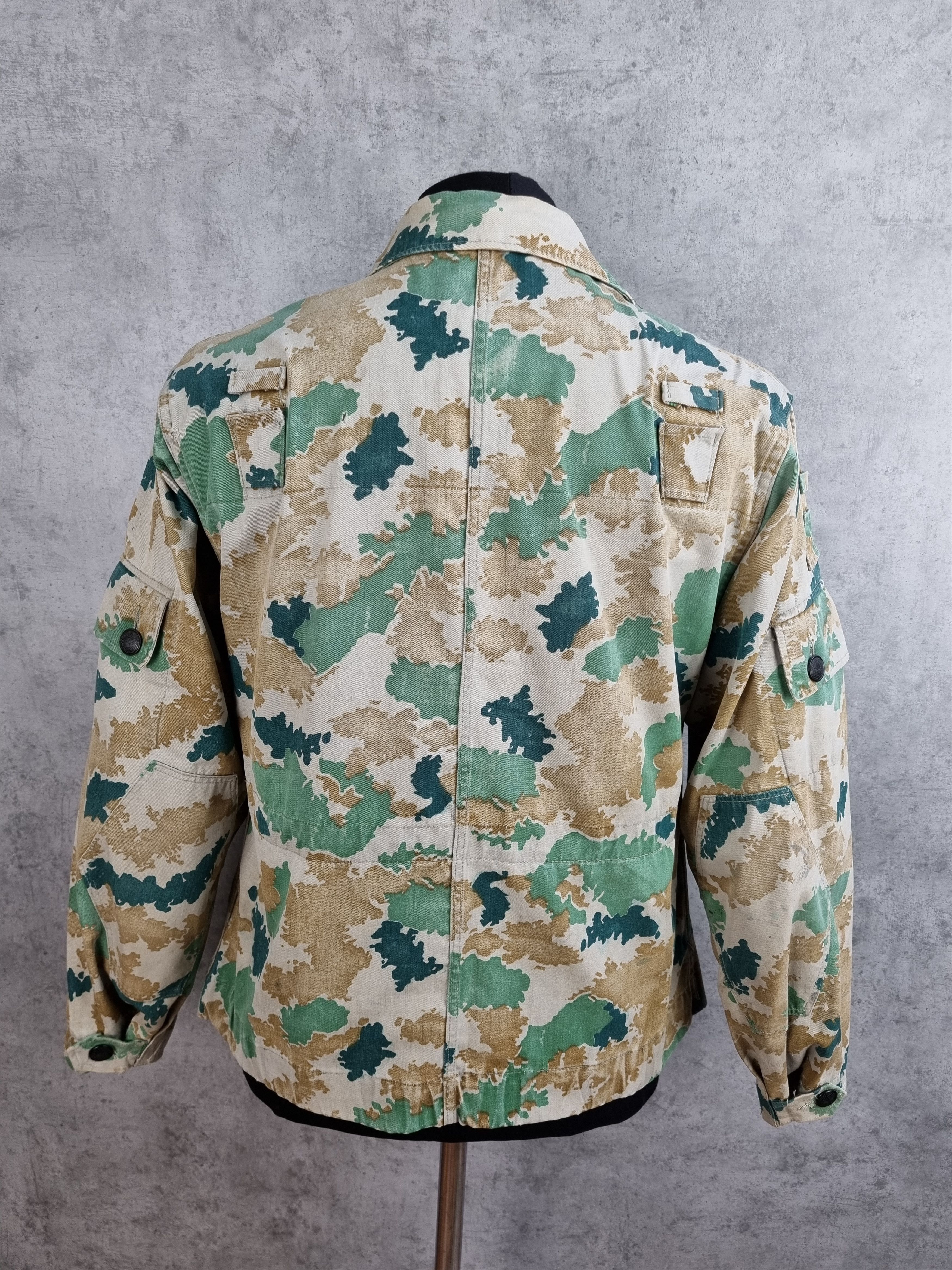 Vintage 50s East German NVA Blumentarn Camouflage Jacket Over Shirt Size US M / EU 48-50 / 2 - 5 Thumbnail