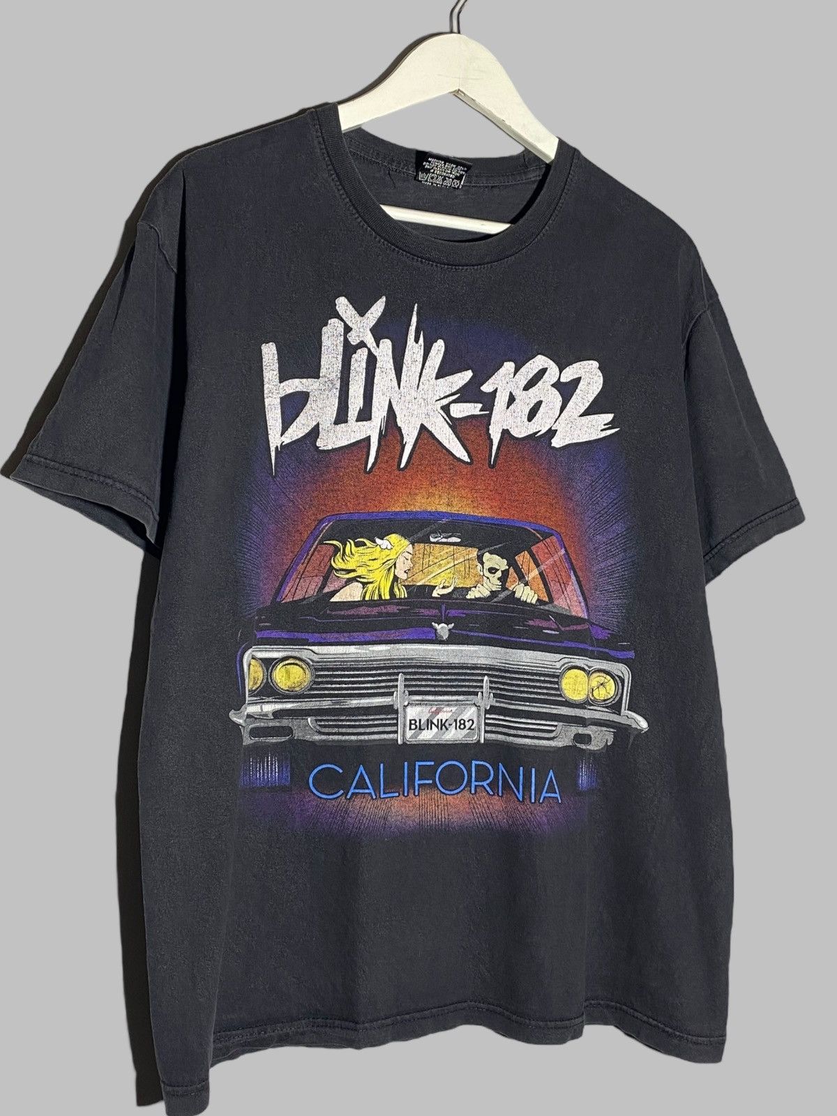 Band Tees Blink 182 Rock Band Vintage Fade T-shirt Size US L / EU 52-54 / 3 - 3 Thumbnail