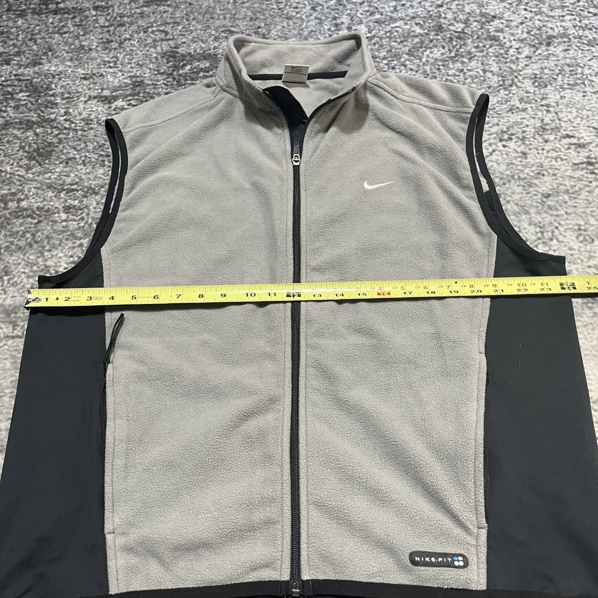 Nike VINTAGE 90s NIKE MINI SWOOSH GRAY BLACK FULL ZIP FLEECE VEST Size US XXL / EU 58 / 5 - 10 Thumbnail