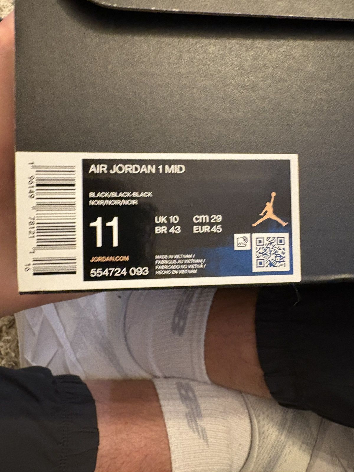 Jordan Brand Air Jordan 1 Mid Size US 11 / EU 44 - 7 Thumbnail