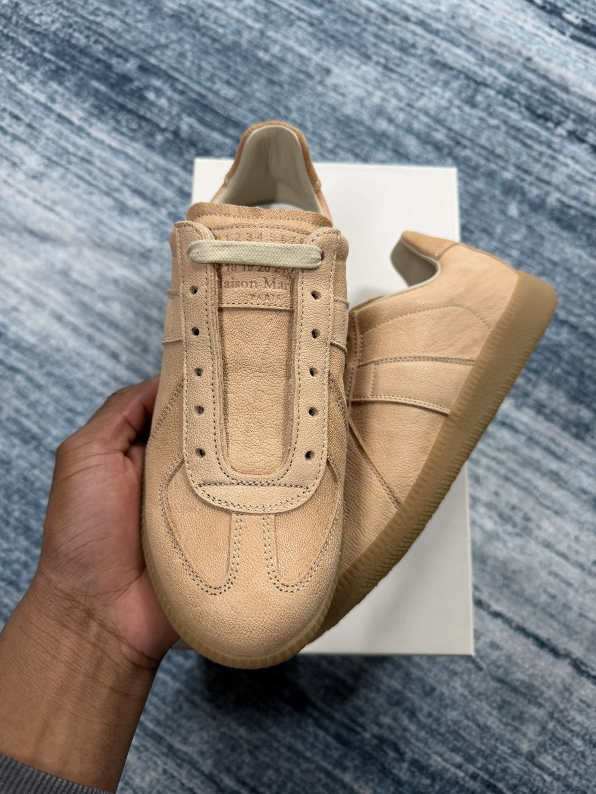 Maison Margiela Maison Margiela Replica Low Beige Gum Sole Sneakers Size US 6 / IT 36 - 2 Thumbnail