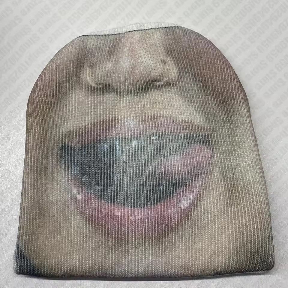 Japanese Brand 2000s Y2k Pattern Beanies Size ONE SIZE - 1 Thumbnail