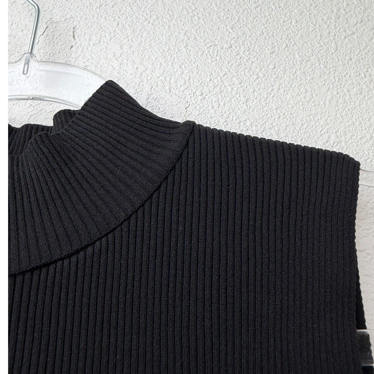 Zara NWT Zara Black Ribbed Mock Neck Sleeveless Top L Size L / US 10 / IT 46 - 8 Thumbnail