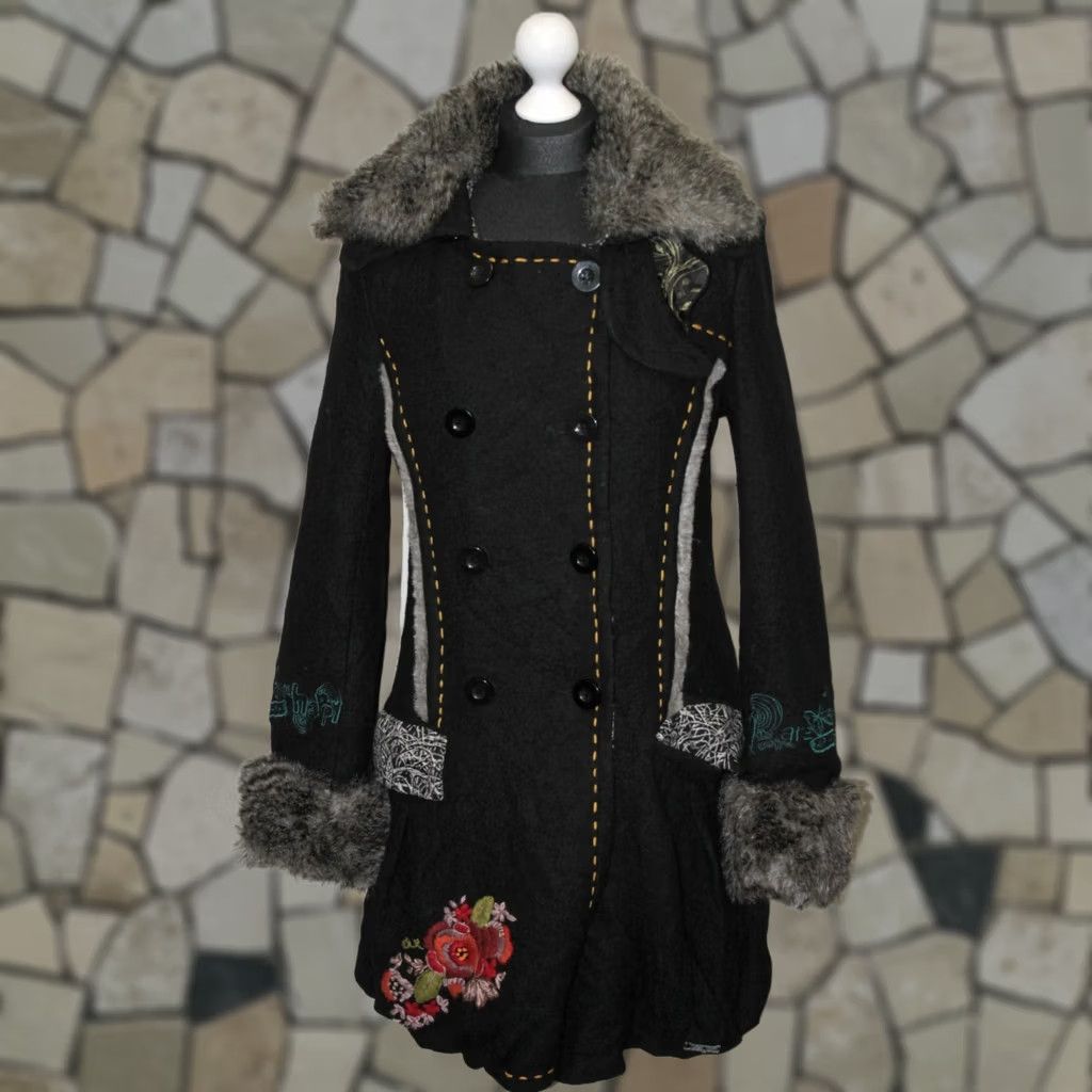 Desigual Desigual Coat Womens Black Jacket 38 Overcoat Casual Polyester Button 38 Desigual Womens Coat Black 38- Regular Size Size XS / US 0-2 / IT 36-38 - 1 Thumbnail