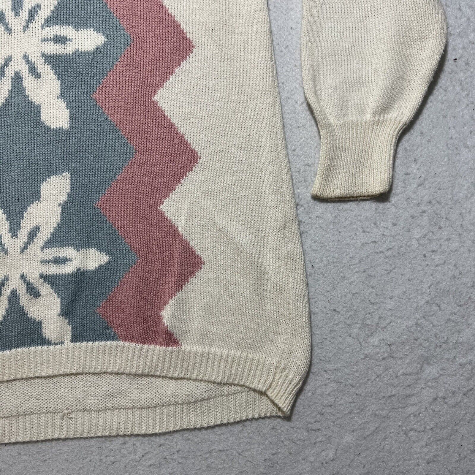 Vintage Vintage Petite Sophisticate Snowflake Turtleneck Sweater Size S / US 4 / IT 40 - 6 Thumbnail