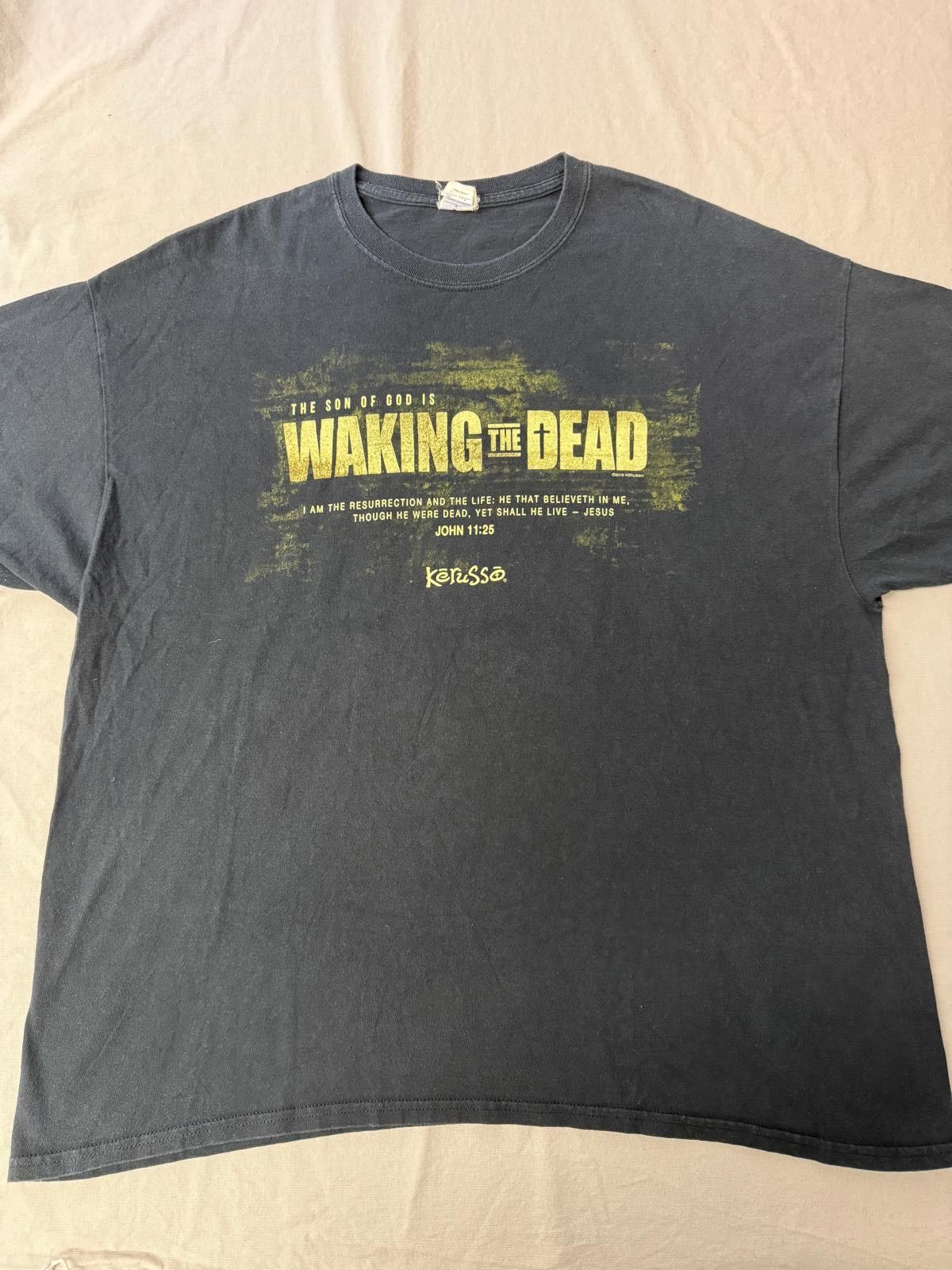 Gildan Son of God T-shirt Waking the Dead Kerusso 2015 Faded 2XL Size US XXL / EU 58 / 5 - 1 Thumbnail