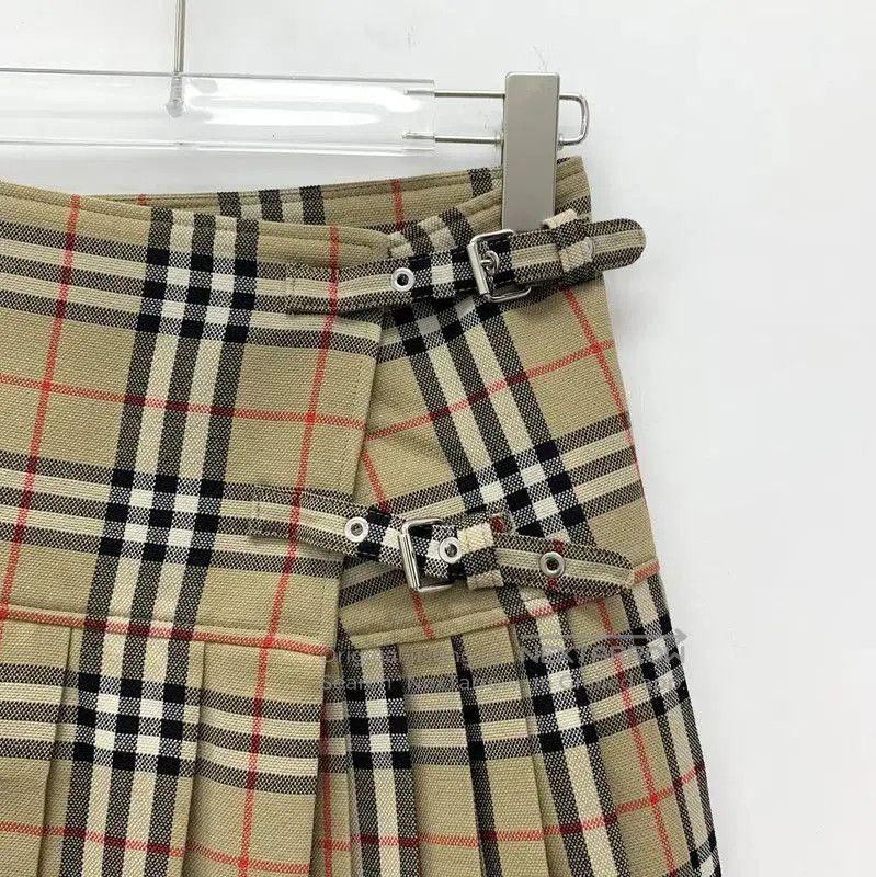 Burberry Burberry Brown Wool Women's Skirt. Size 23" - 3 Thumbnail