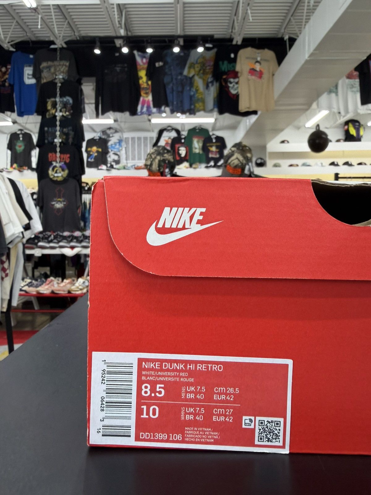 Nike Nike Dunk High Championship Red Size 8.5 (2022) Size US 8.5 / EU 41-42 - 12 Thumbnail