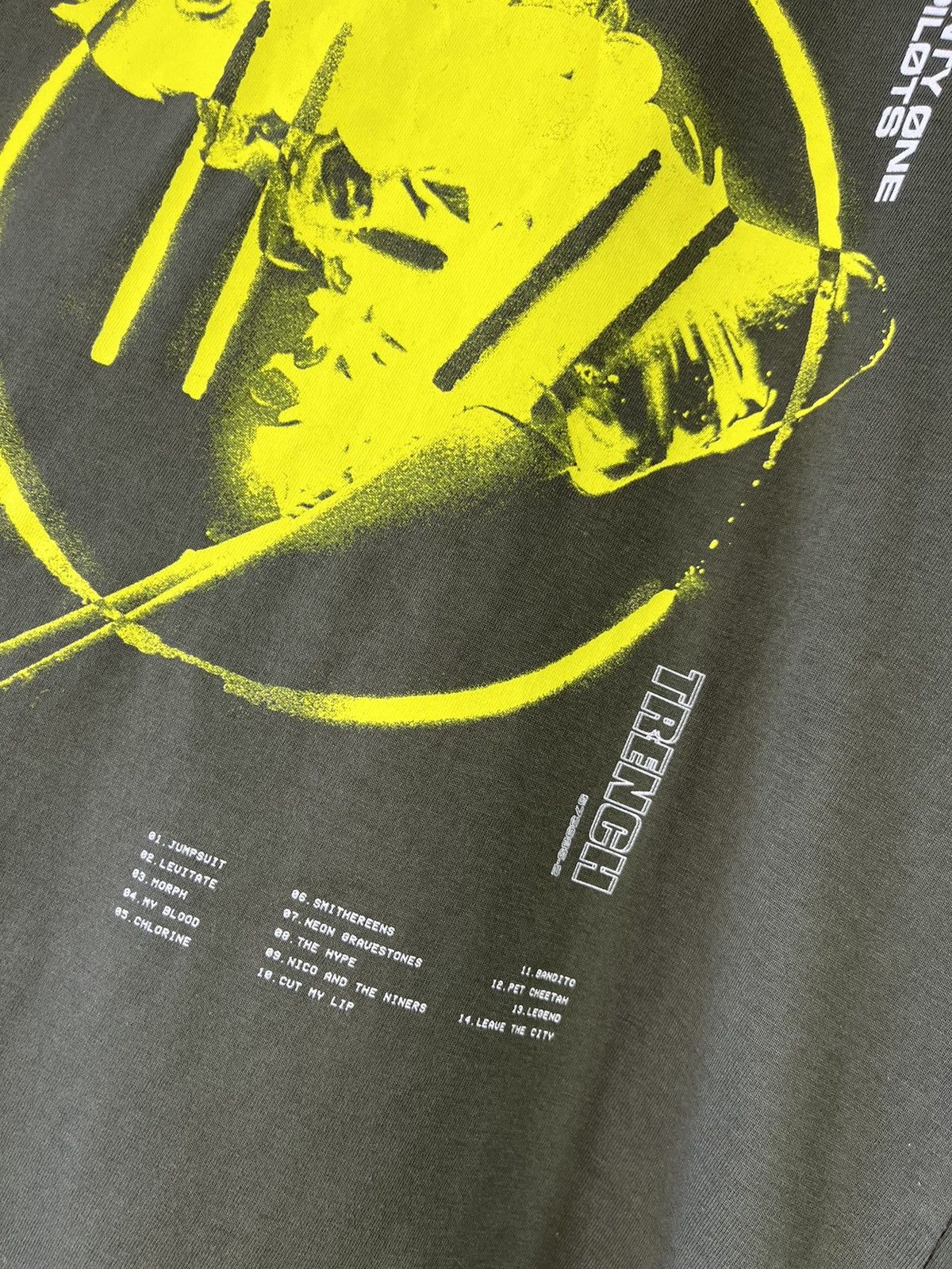 Band Tees Twenty One Pilots - Trench Promo t-shirt (L) Size US S / EU 44-46 / 1 - 6 Thumbnail