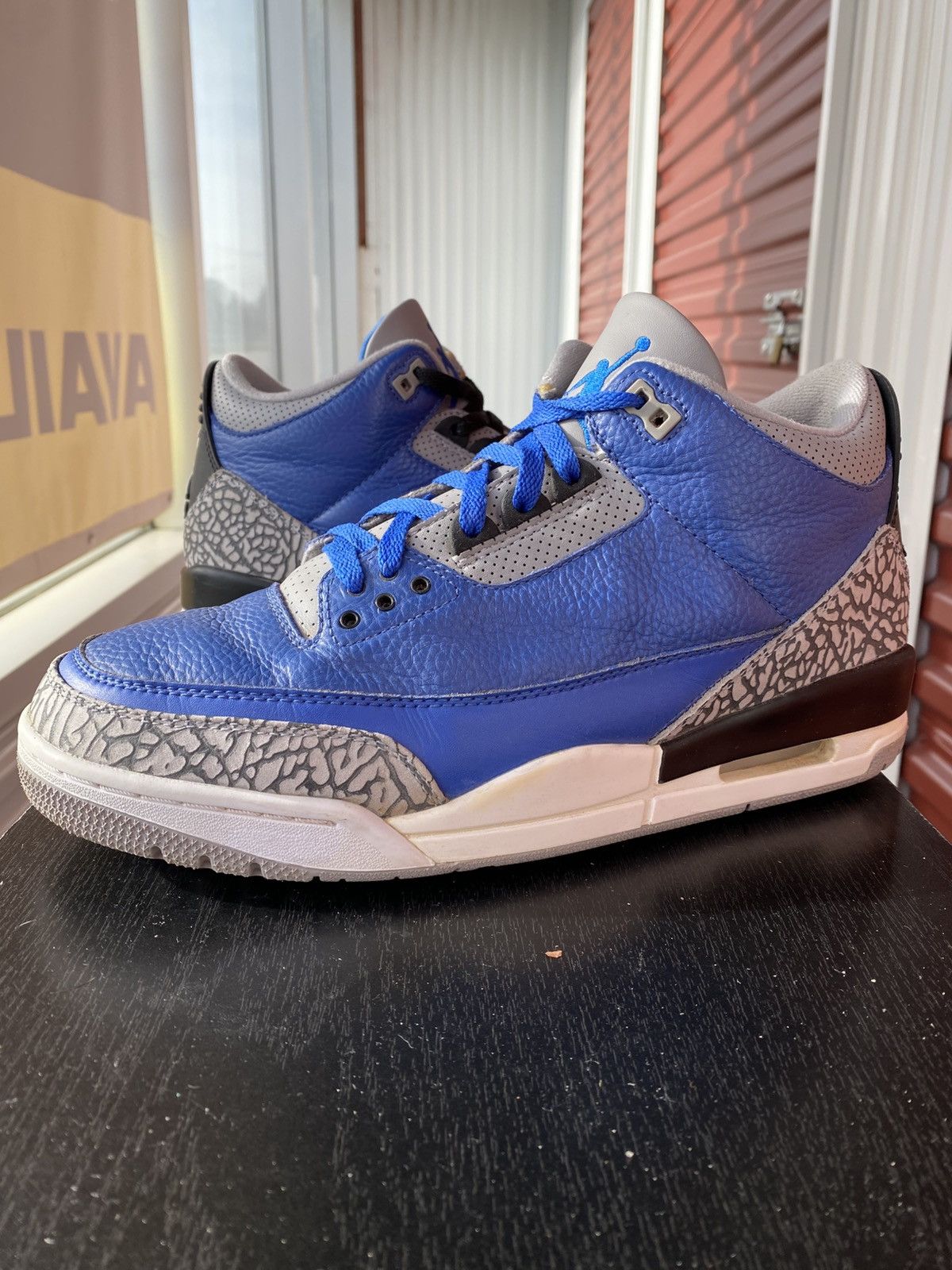 Jordan Brand Nike Air Jordan Retro 3 Varsity Royal ct8532400 Size 11 Men Size US 11 / EU 44 - 1 Thumbnail