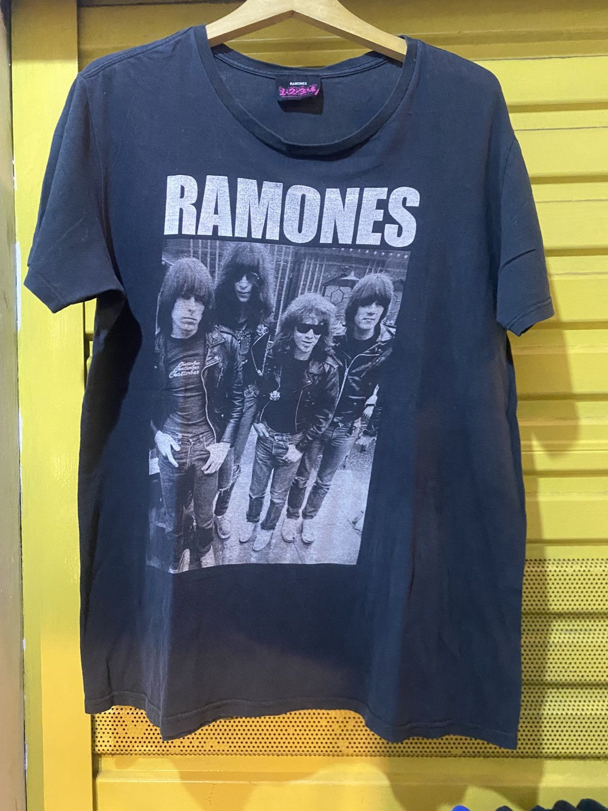 Band Tees Ramones Band Tee Size US L / EU 52-54 / 3 - 1 Thumbnail