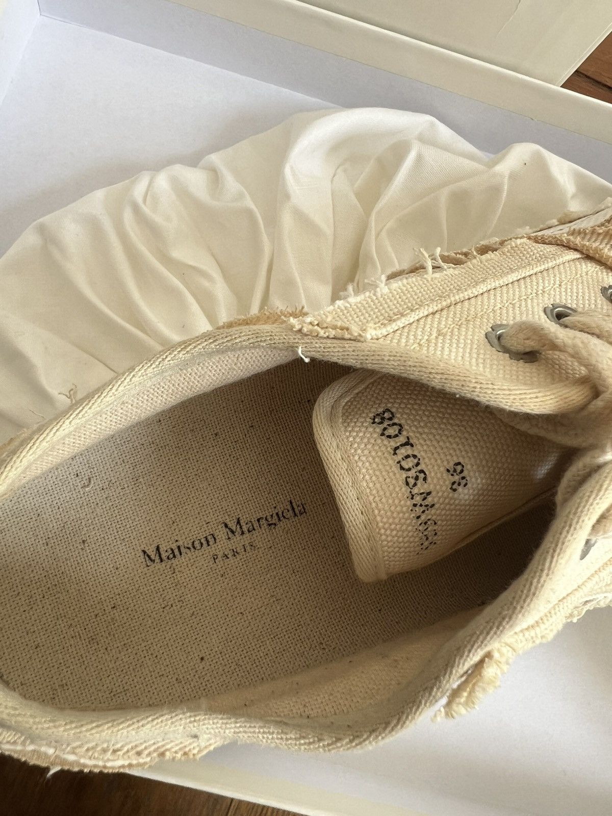 Maison Margiela Maison Margiela Inside-Out Canvas Natural Low Top Sneakers Size US 6 / IT 36 - 11 Thumbnail