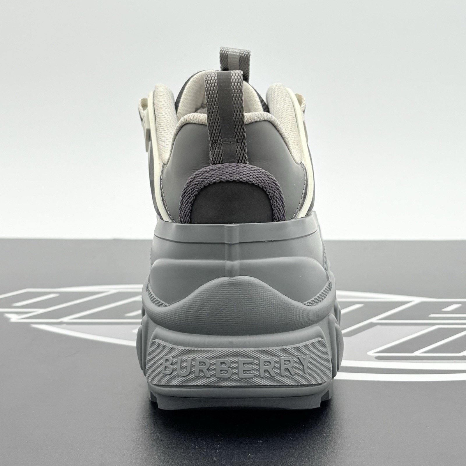 Burberry Burberry Ramsey Vintage Check ' Grey ' | SUPER CLEAN! Size US 11 / EU 44 - 3 Thumbnail