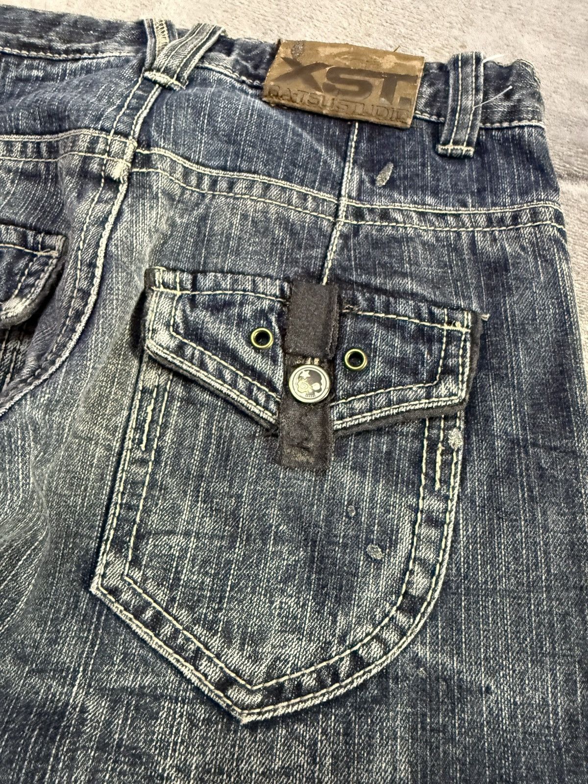 5351 POUR LES HOMMES × Japanese Brand × Le Grande Bleu (L.G.B.) Ba-Tsu Studio Kevlar Paint glitter Heavy Wash Jeans Size US 27 - 20 Thumbnail