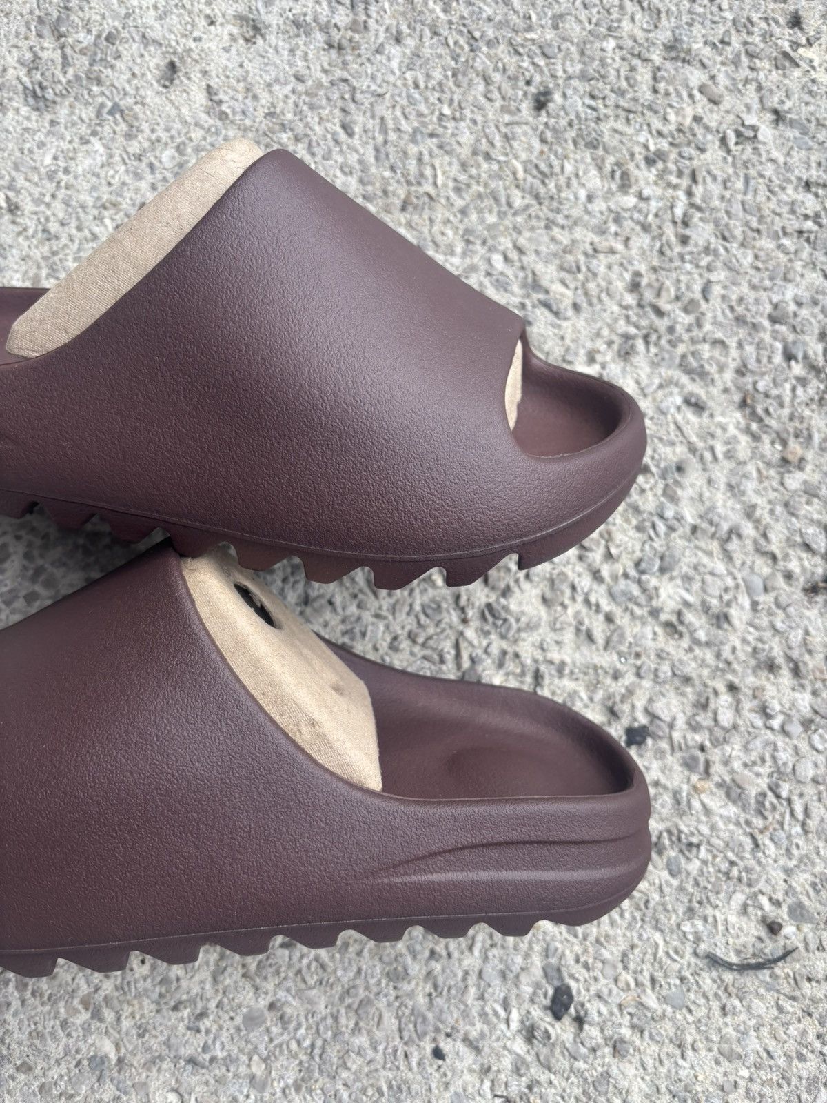 Yeezy Yeezy Slide YS-01 “Fudge” – Size 9 – Brand New Size US 9 / EU 42 - 2 Thumbnail