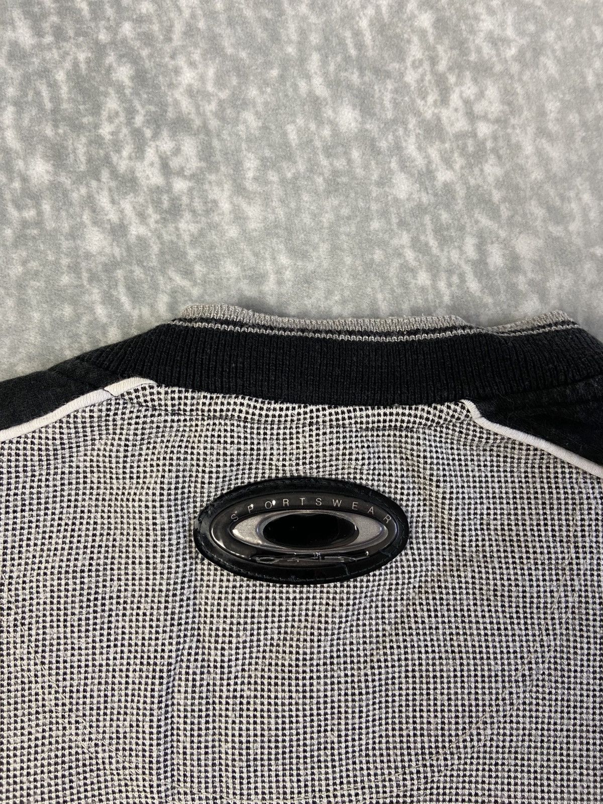 Oakley Vintage 00s Oakley Software Waffle Knit T-Shirt Size US L / EU 52-54 / 3 - 5 Thumbnail