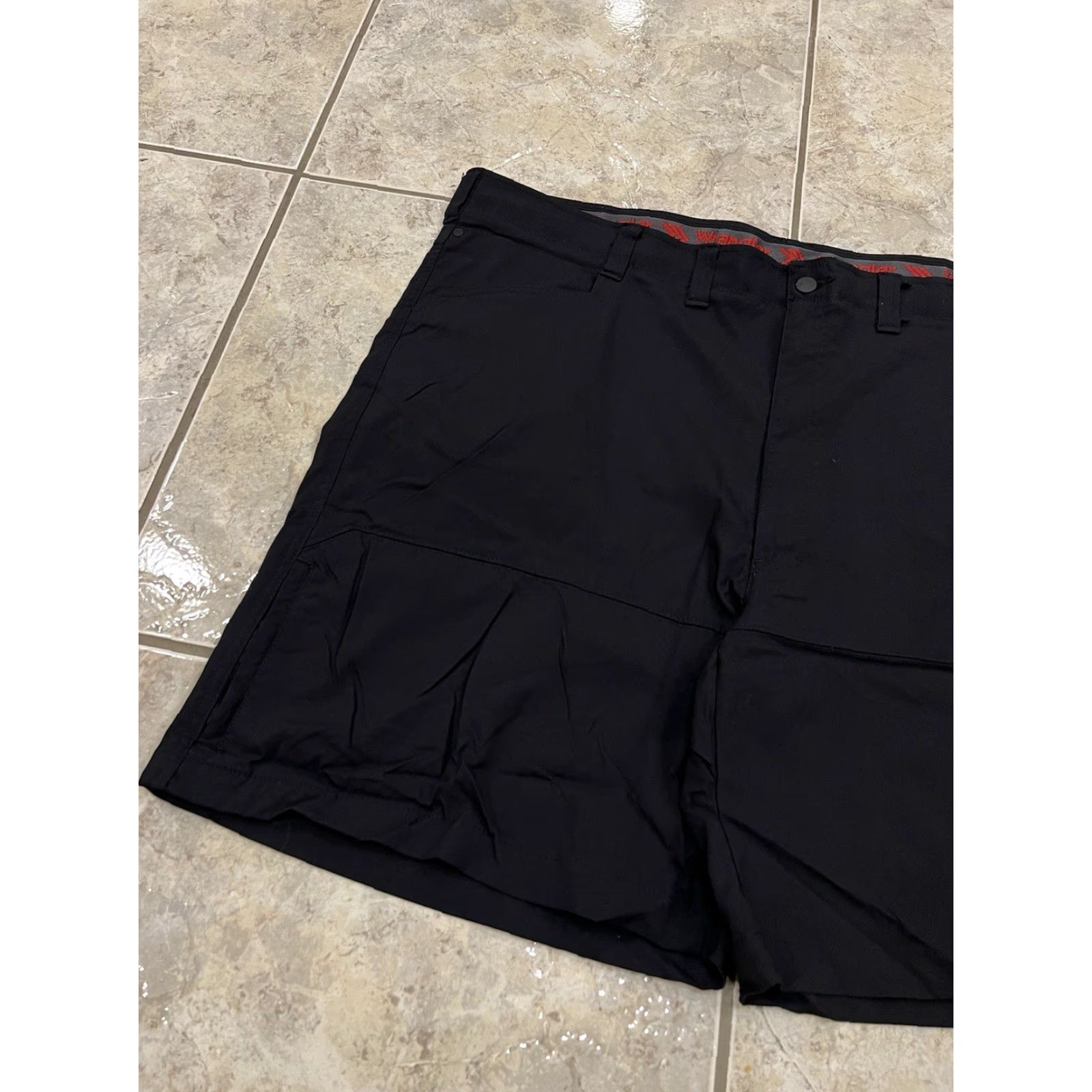 Wrangler VINTAGE Wrangler Outdoors Shorts Mens 46 Black 9" Zip Cargo Stretch Flex Nylon Spandex Size US 30 / EU 46 - 3 Thumbnail