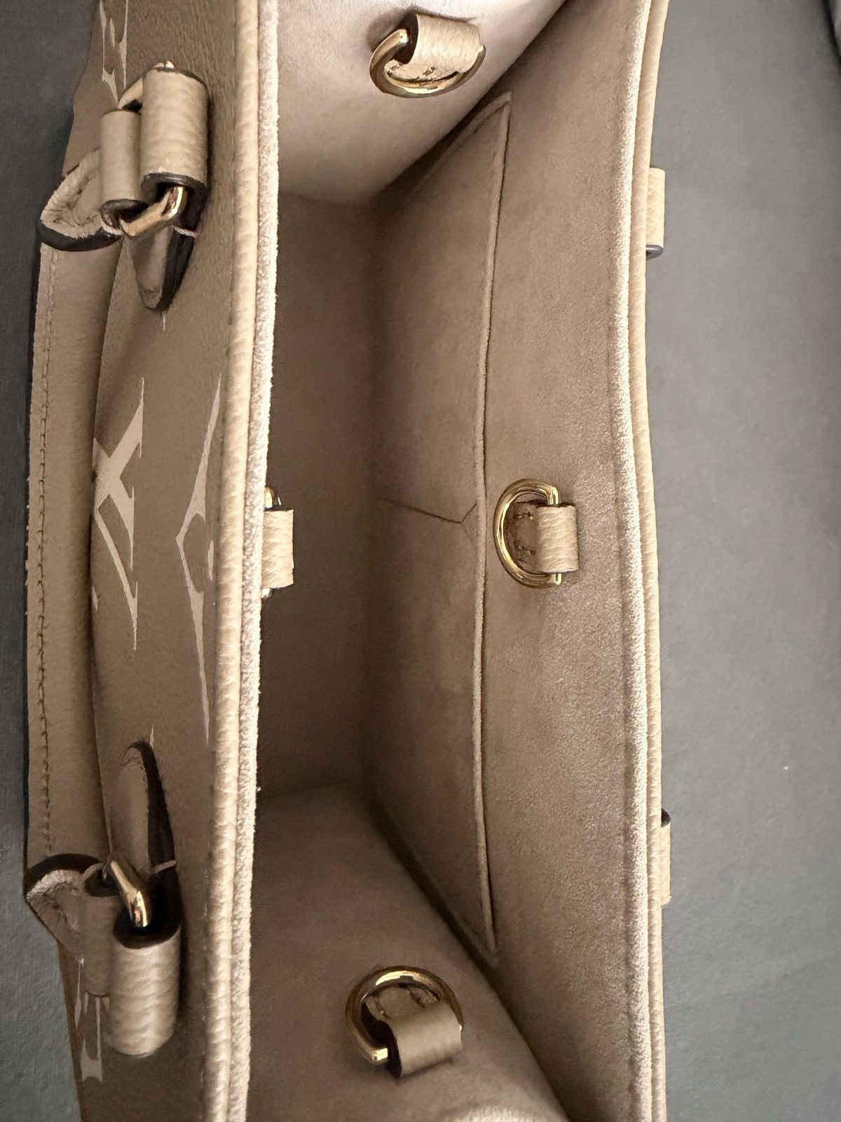 Louis Vuitton Louis Vuitton Bag Size ONE SIZE - 8 Thumbnail