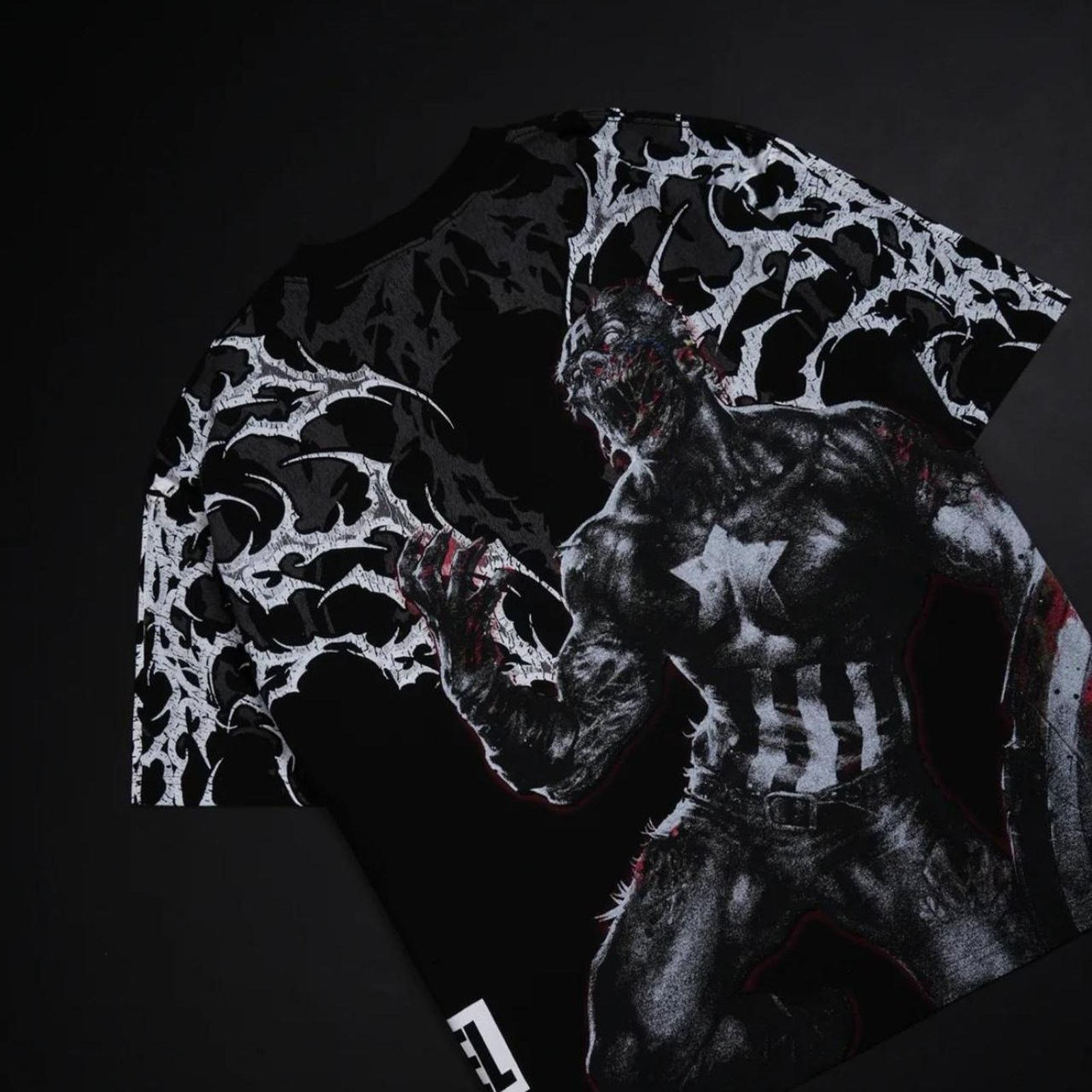 Civil Regime Captain america zombie side by side tee in Large Size US L / EU 52-54 / 3 - 1 Thumbnail
