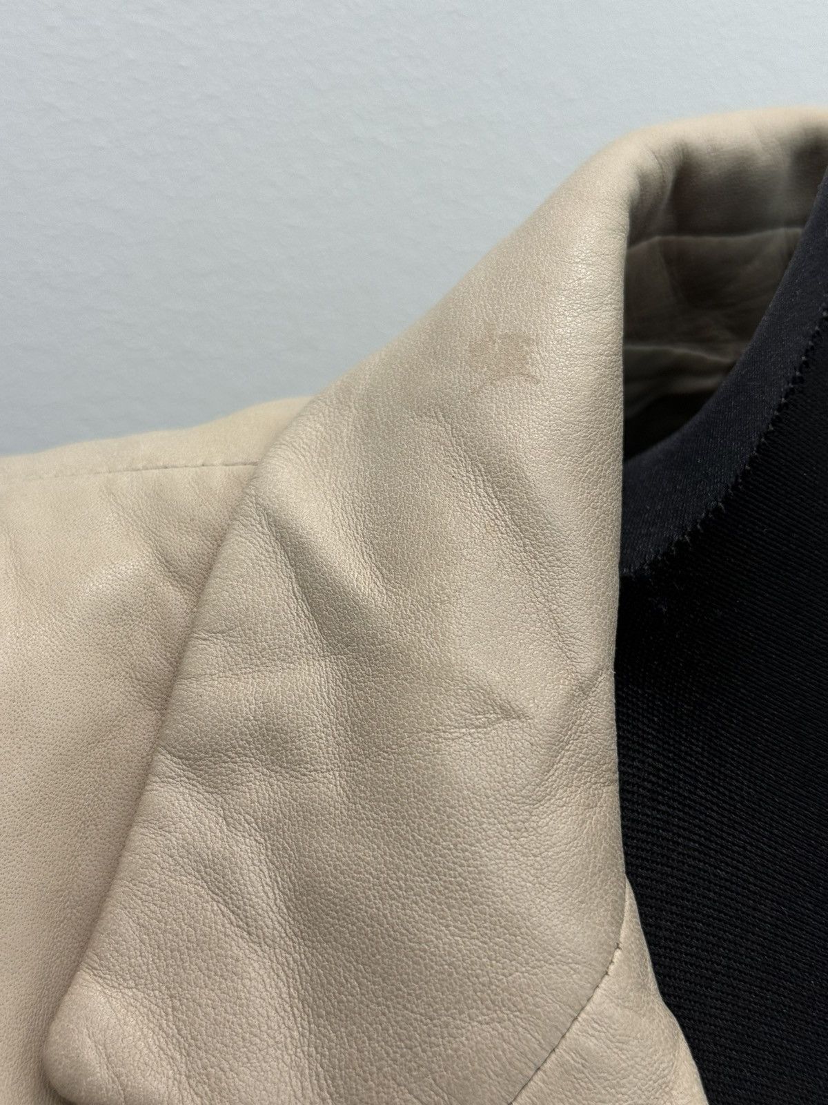 Salvatore Ferragamo Salvatore Ferragamo 3 Buttons Leather Blazer Size M / US 6-8 / IT 42-44 - 5 Thumbnail