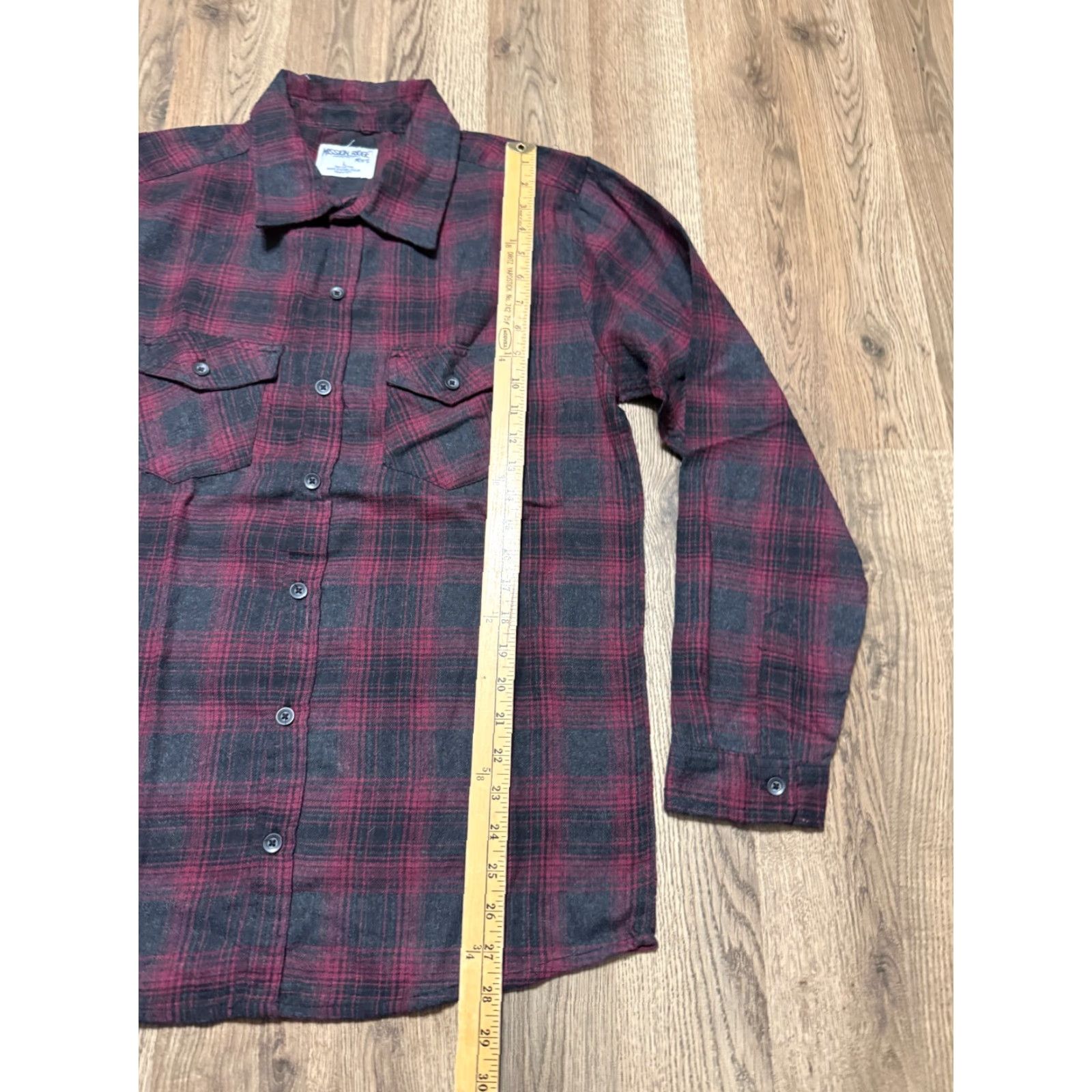 Commission Mission Ridge Shirt Mens Large Red Plaid Long Sleeve Button-Up Shirt Size US L / EU 52-54 / 3 - 7 Thumbnail