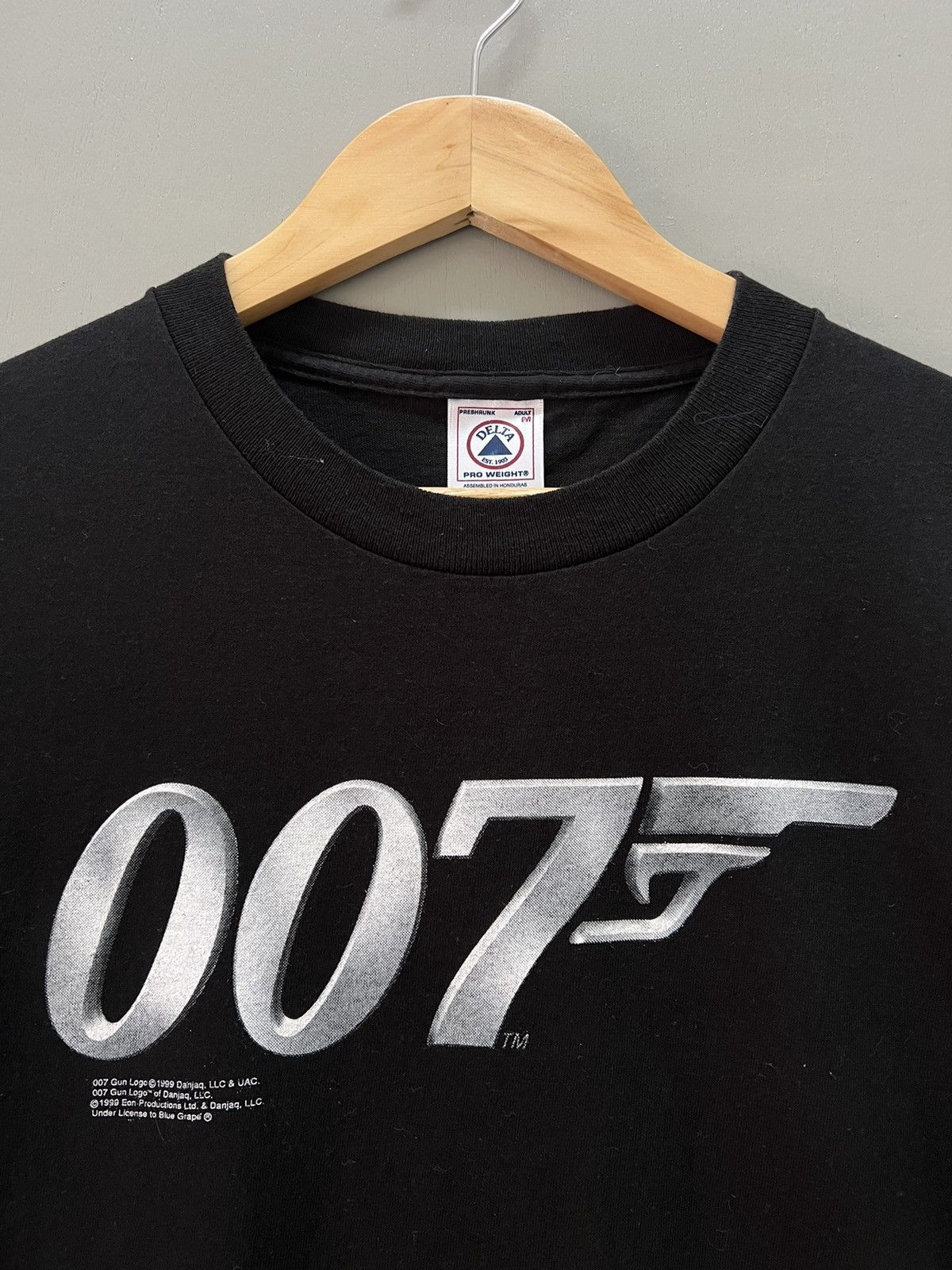 Vintage Vintage 1999 007 Licensed To Kill James Bond T-shirts Size US M / EU 48-50 / 2 - 3 Thumbnail
