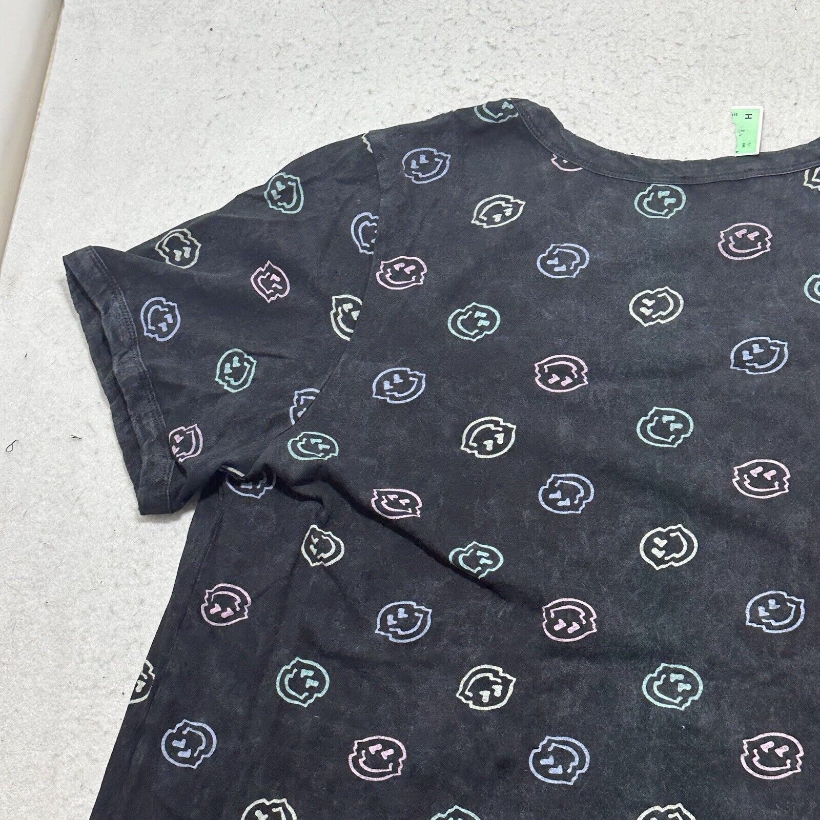 Other Attitude Not Include 3X Black Smiley Face Graphic T-Shirt Size 3XL / US 20-22 - 15 Thumbnail