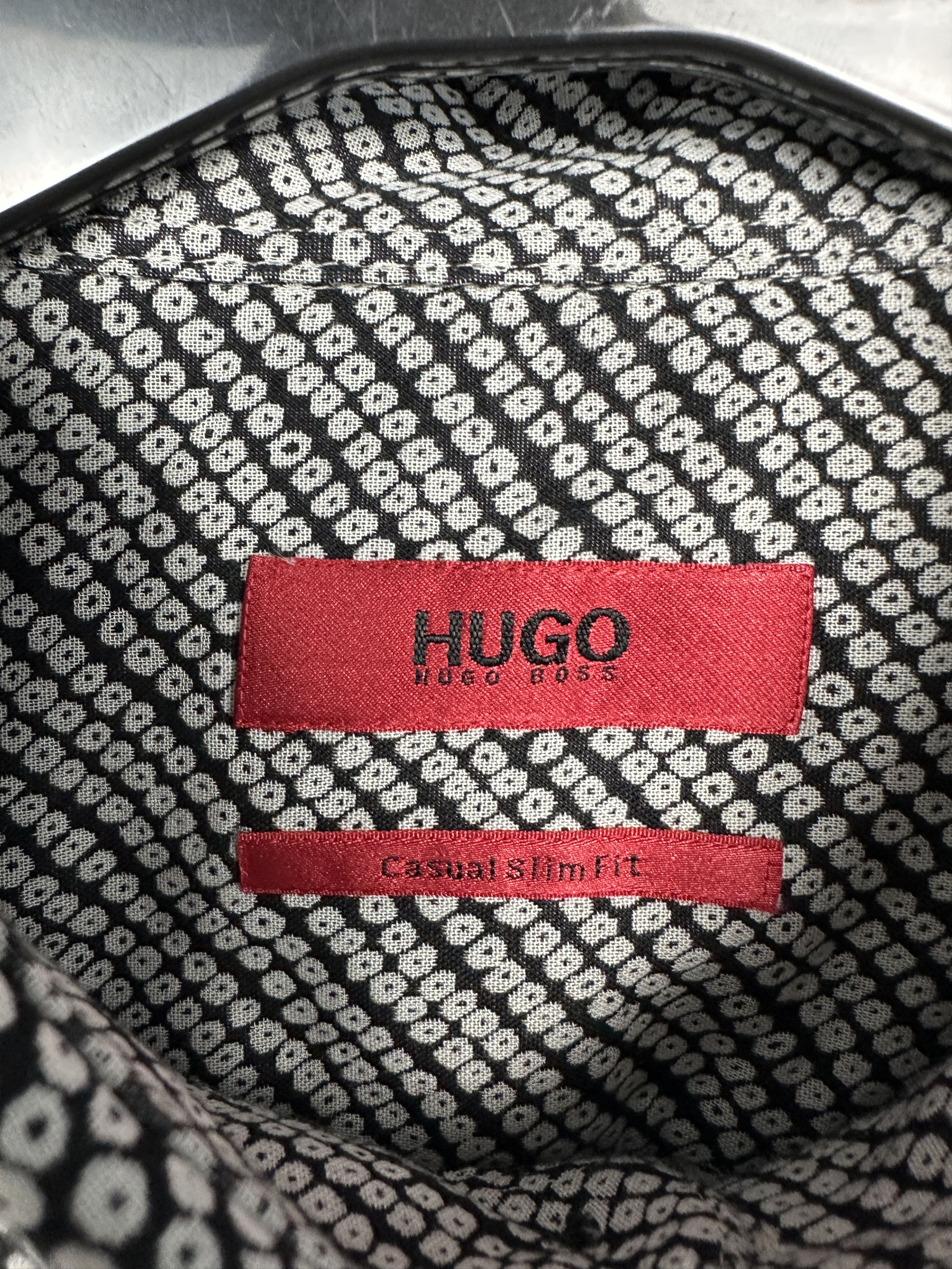 Hugo Boss Hugo Boss Mens Long Sleeve Shirt Size US M / EU 48-50 / 2 - 3 Thumbnail