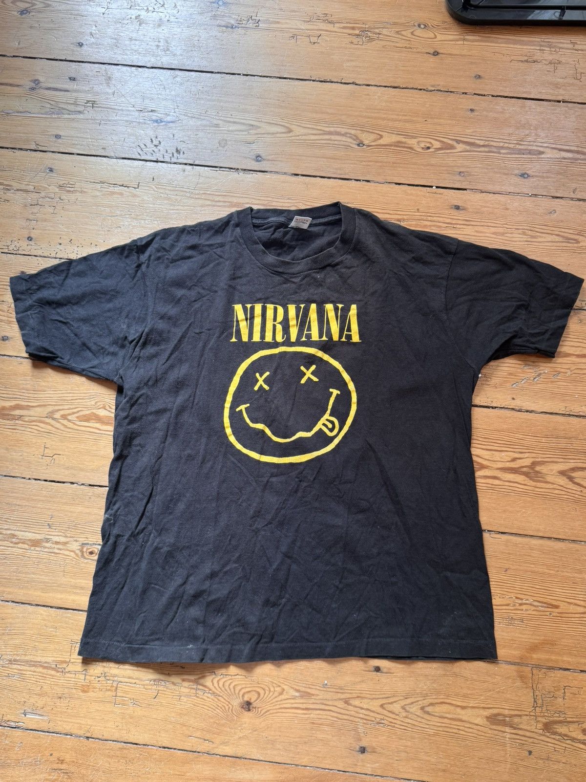 Nirvana Vintage Nirvana T-shirt Smile Officicial Size US XL / EU 56 / 4 - 1 Thumbnail