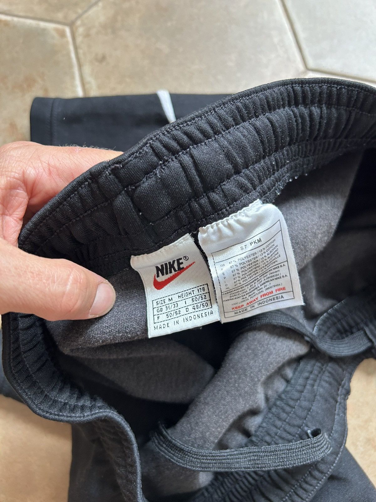 Japanese Brand × Nike VINTAGE Y2K NIKE SHORTS BIG LOGO Size US 32 / EU 48 - 5 Thumbnail