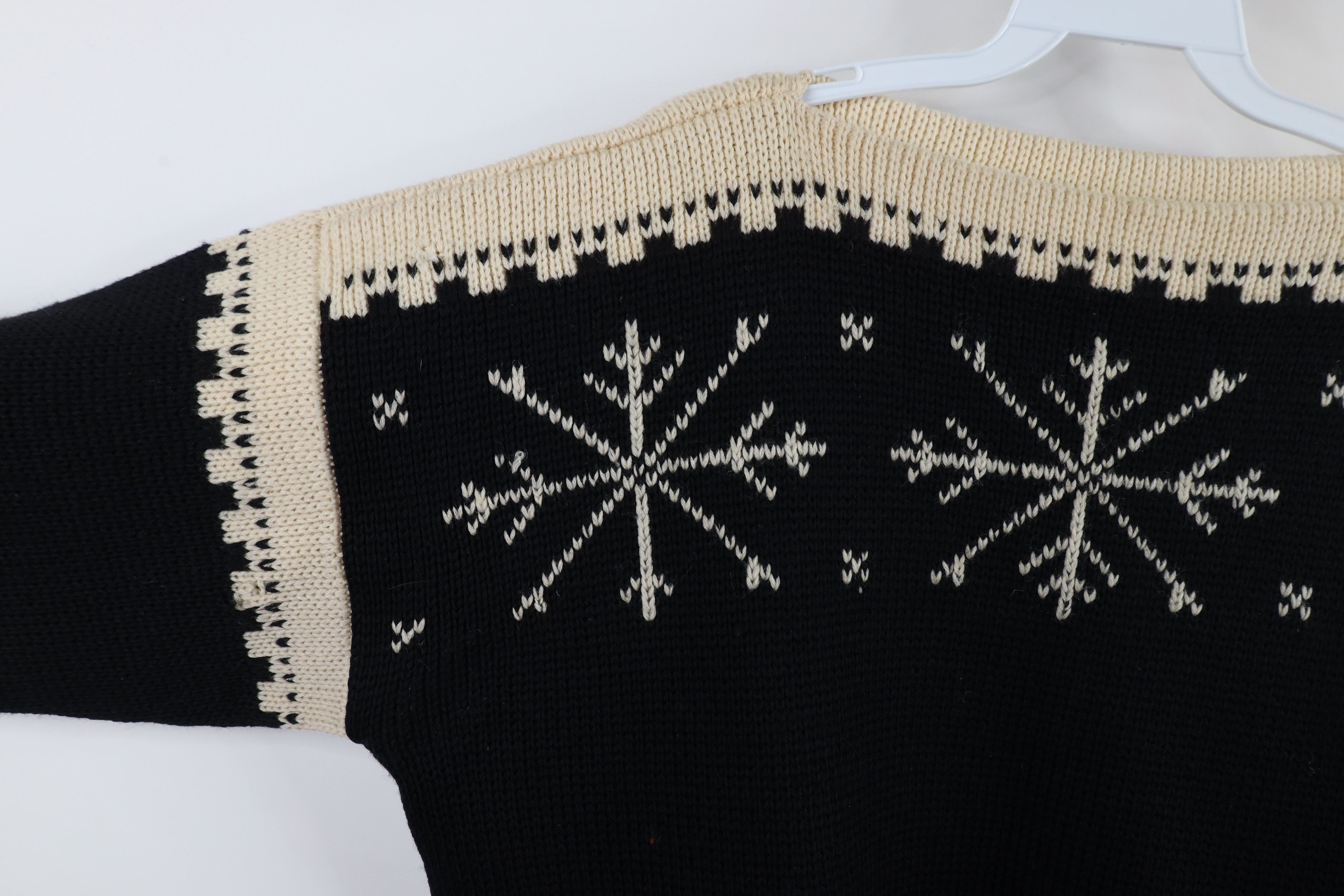 Vintage Vintage 70s Streetwear Wool Knit Christmas Snowflake Sweater Size US XXL / EU 58 / 5 - 4 Thumbnail