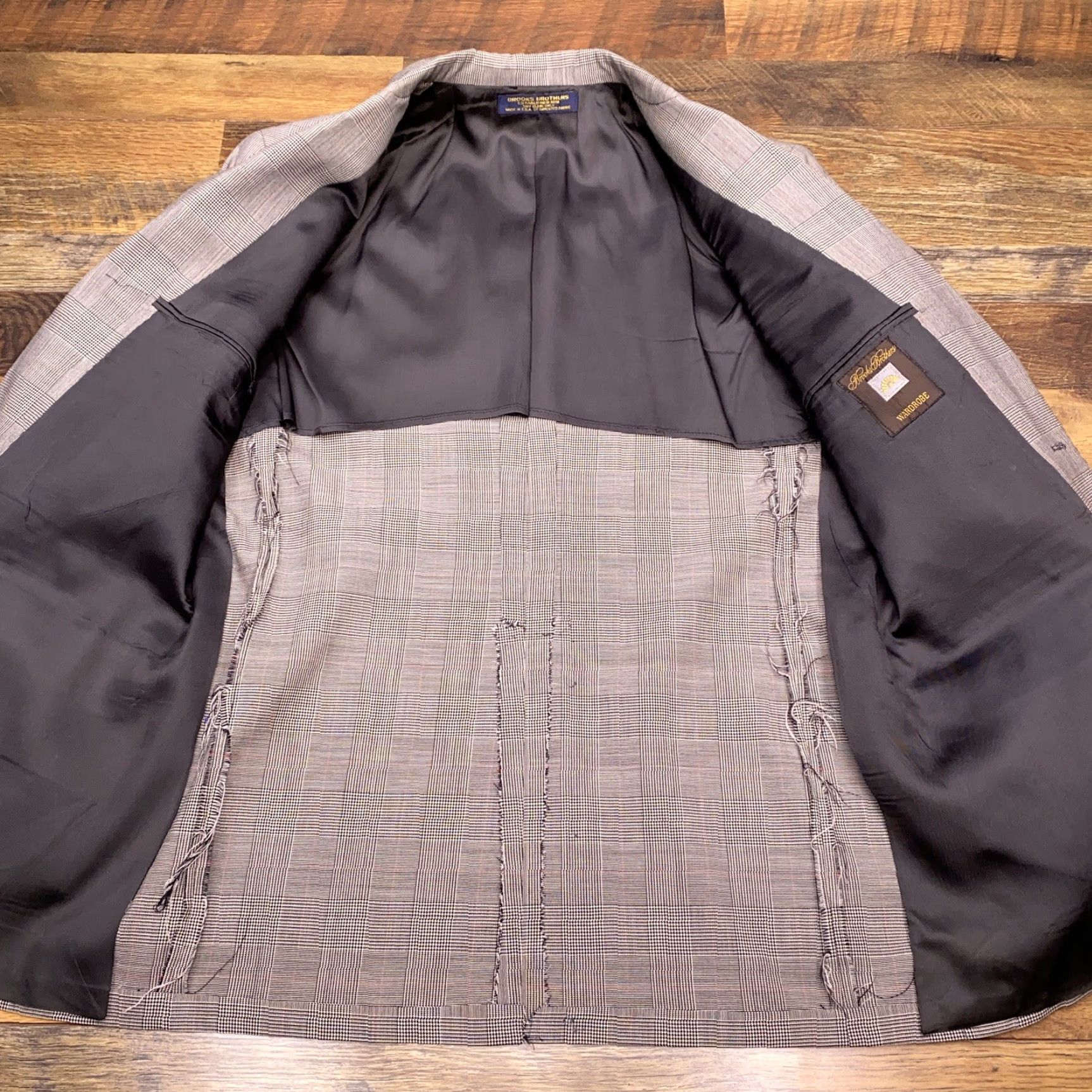 Brooks Brothers VINTAGE Brooks Brothers Blazer 41R Gray Houndstooth Wool Sport Coat Mens Jacket Single-Breasted Two-Button Notch Lapel Plaid Regular Fit Long Coat Size 42R - 3 Thumbnail