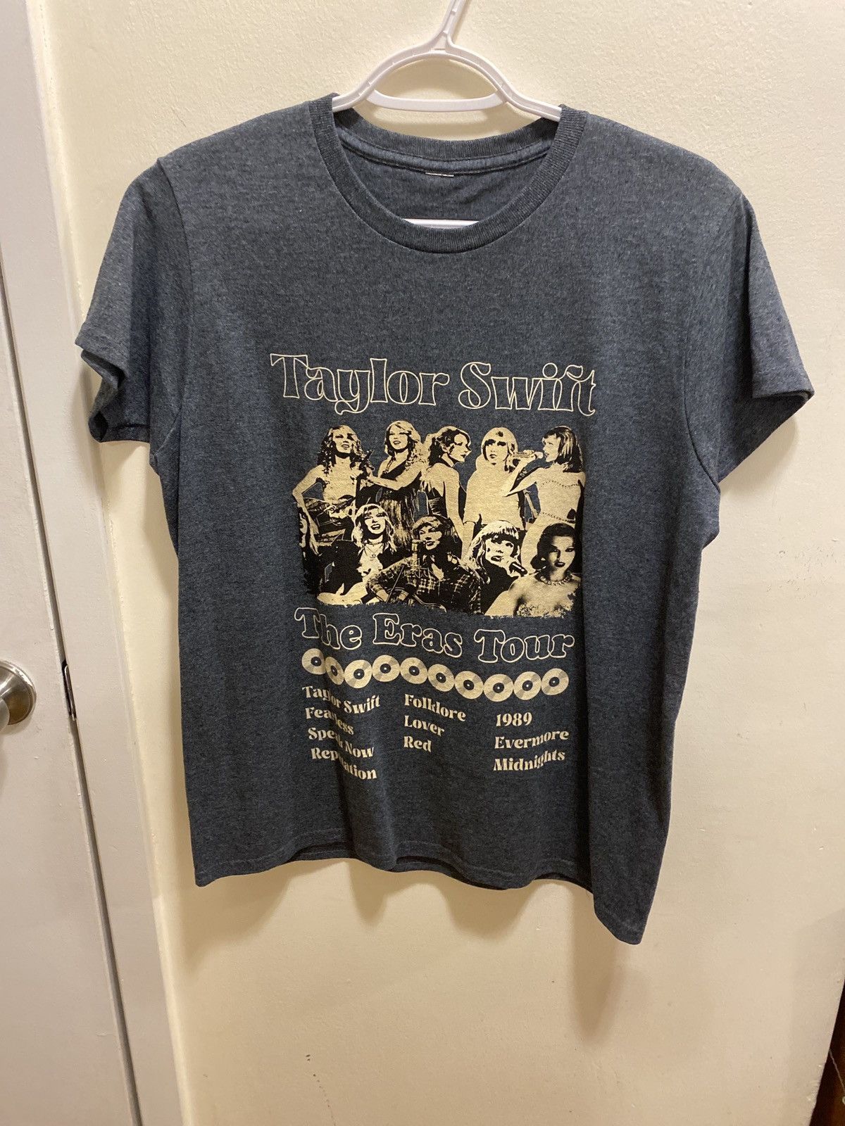 Band Tees Taylor Swift T-shirt Size S / US 4 / IT 40 - 1 Thumbnail