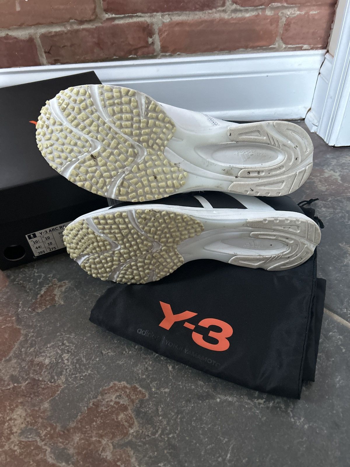 Y-3 Y-3 ARC RC Colorblock pattern black and white sneakers Size US 10 / EU 43 - 7 Thumbnail