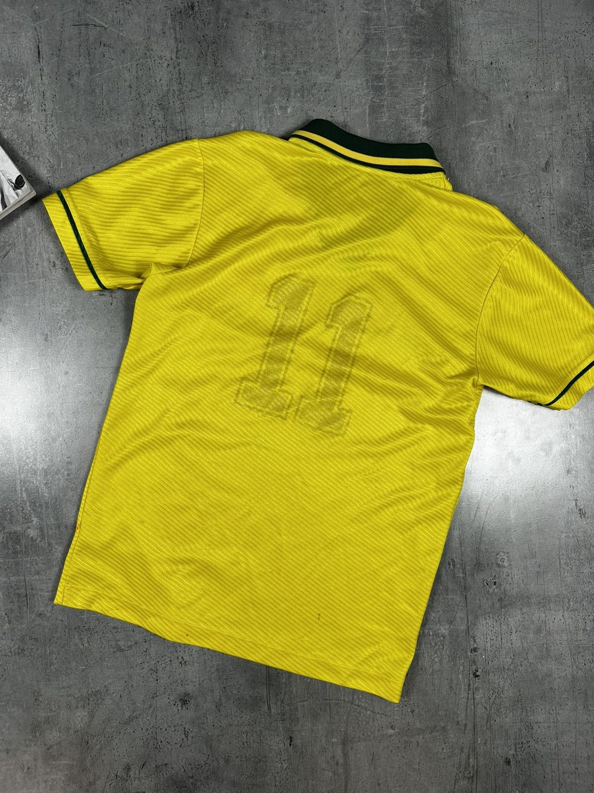 Umbro Vintage soccer jersey Brazil ROMARIO 11 Umbro Size US S / EU 44-46 / 1 - 3 Thumbnail
