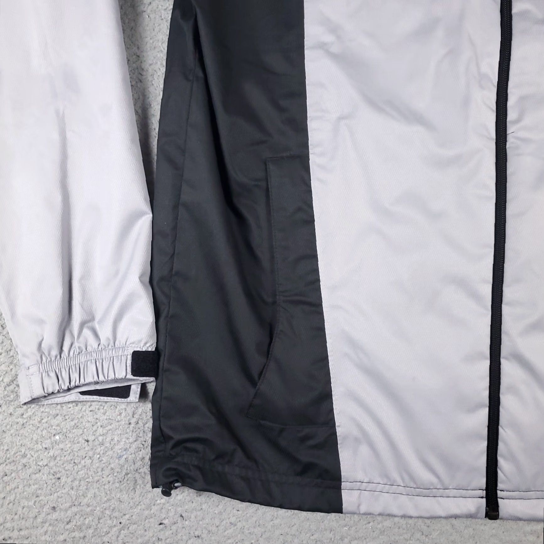 Adidas Adidas Jacket Mens M Gray Black Full Zip Windbreaker, 100% Polyester, Activewear, Sports, Outdoor, Casual, Fall Winter Spring Summer, Men Size US M / EU 48-50 / 2 - 3 Thumbnail