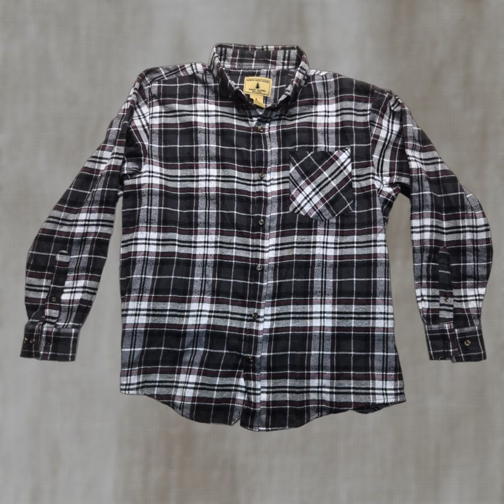 Vintage North West Wood Shirt Men's Large Long Sleeve Flannel Black Plaid Chest Pockets Size US L / EU 52-54 / 3 - 1 Thumbnail