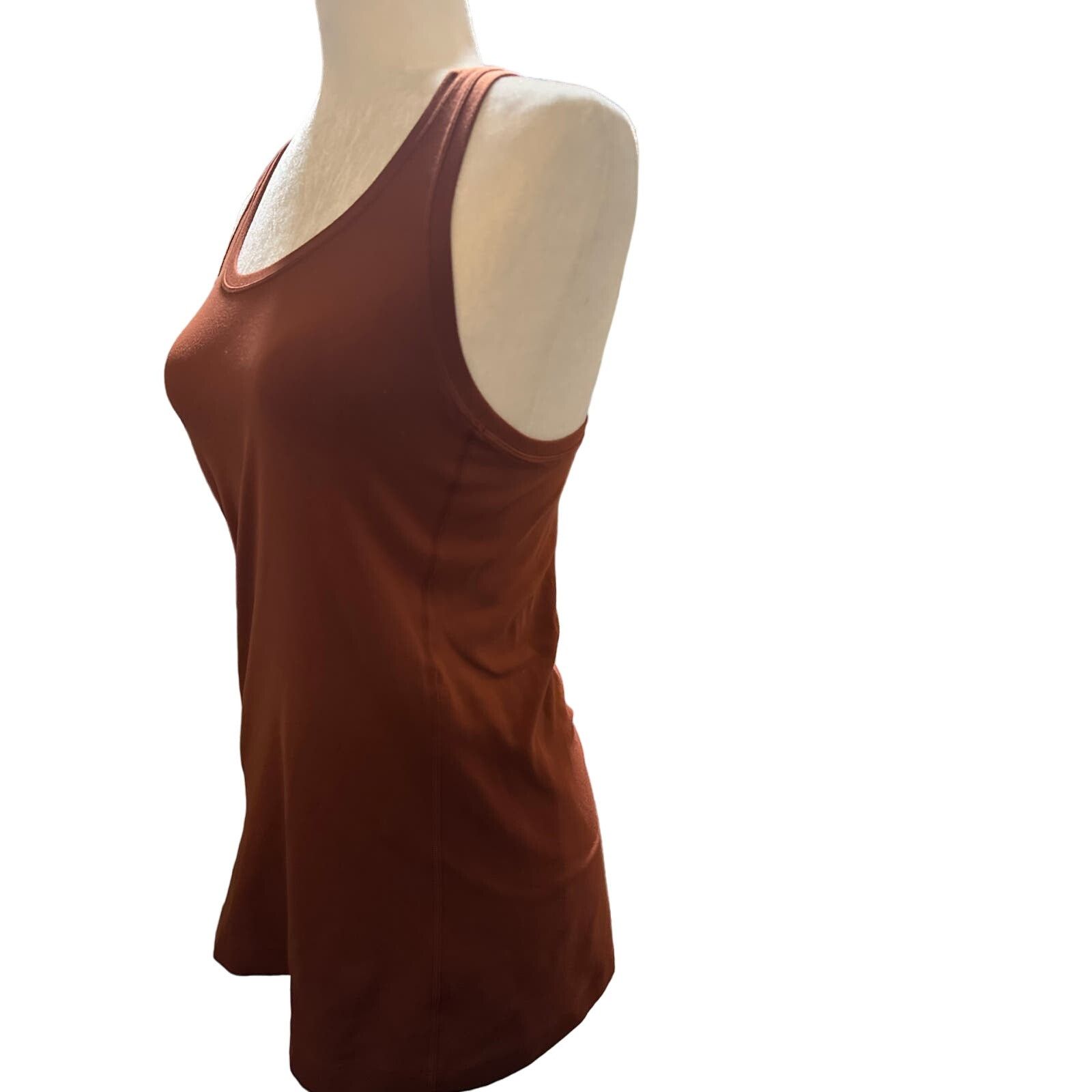 Lululemon Lululemon Burgundy Racer Back top Size XS/S Size XS / US 0-2 / IT 36-38 - 3 Thumbnail