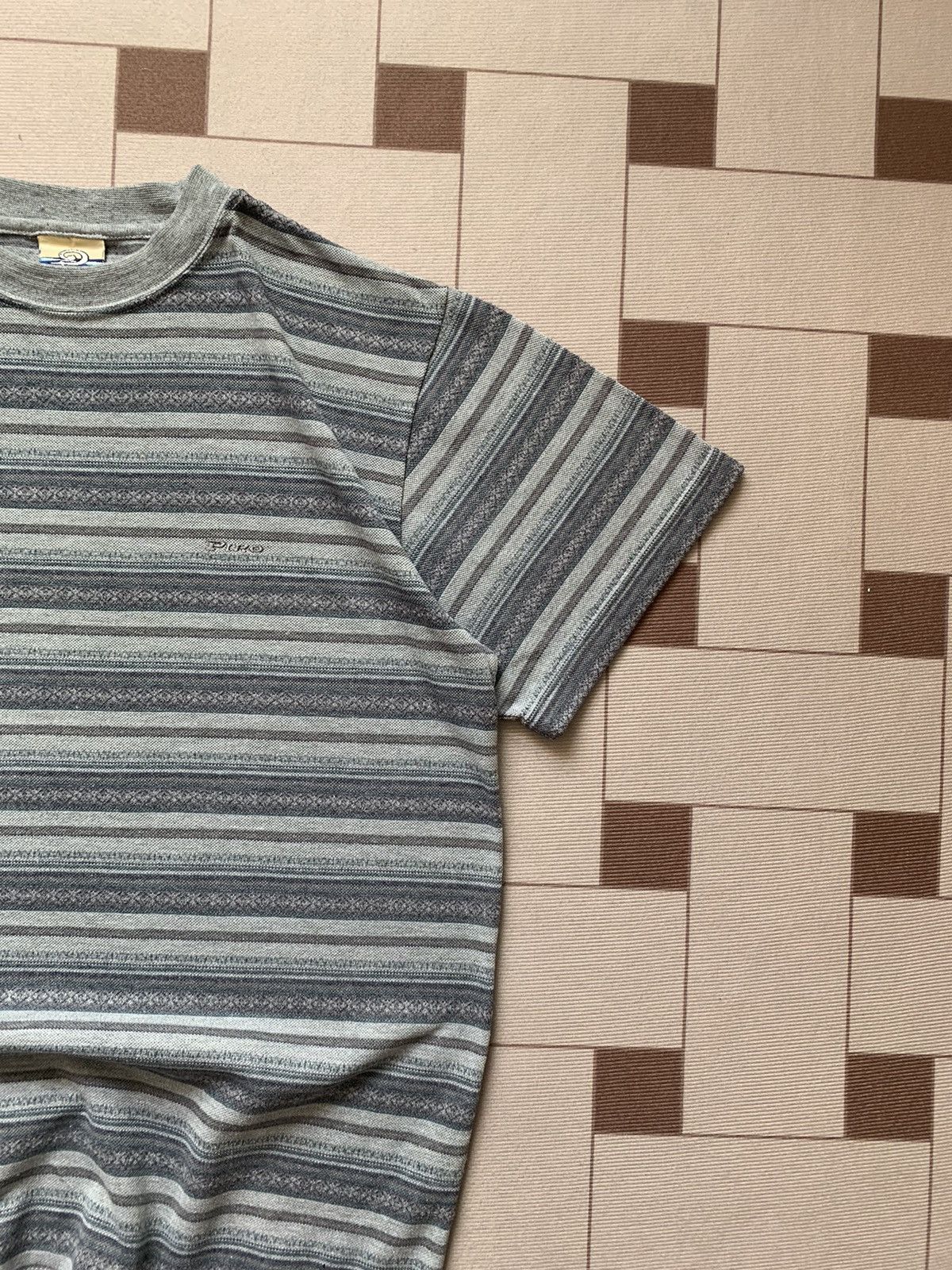 Vintage Vintage Y2K Piko Surf Striped Tshirt Size US M / EU 48-50 / 2 - 3 Thumbnail