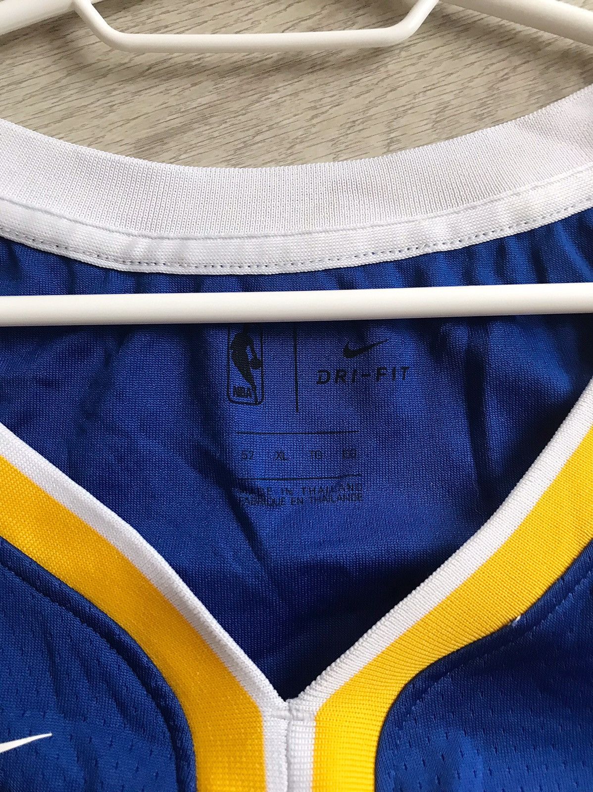 NBA 🔷Nike Golden State Klay Thompson #11 NBA Jersey🔷 Size US XL / EU 56 / 4 - 3 Thumbnail