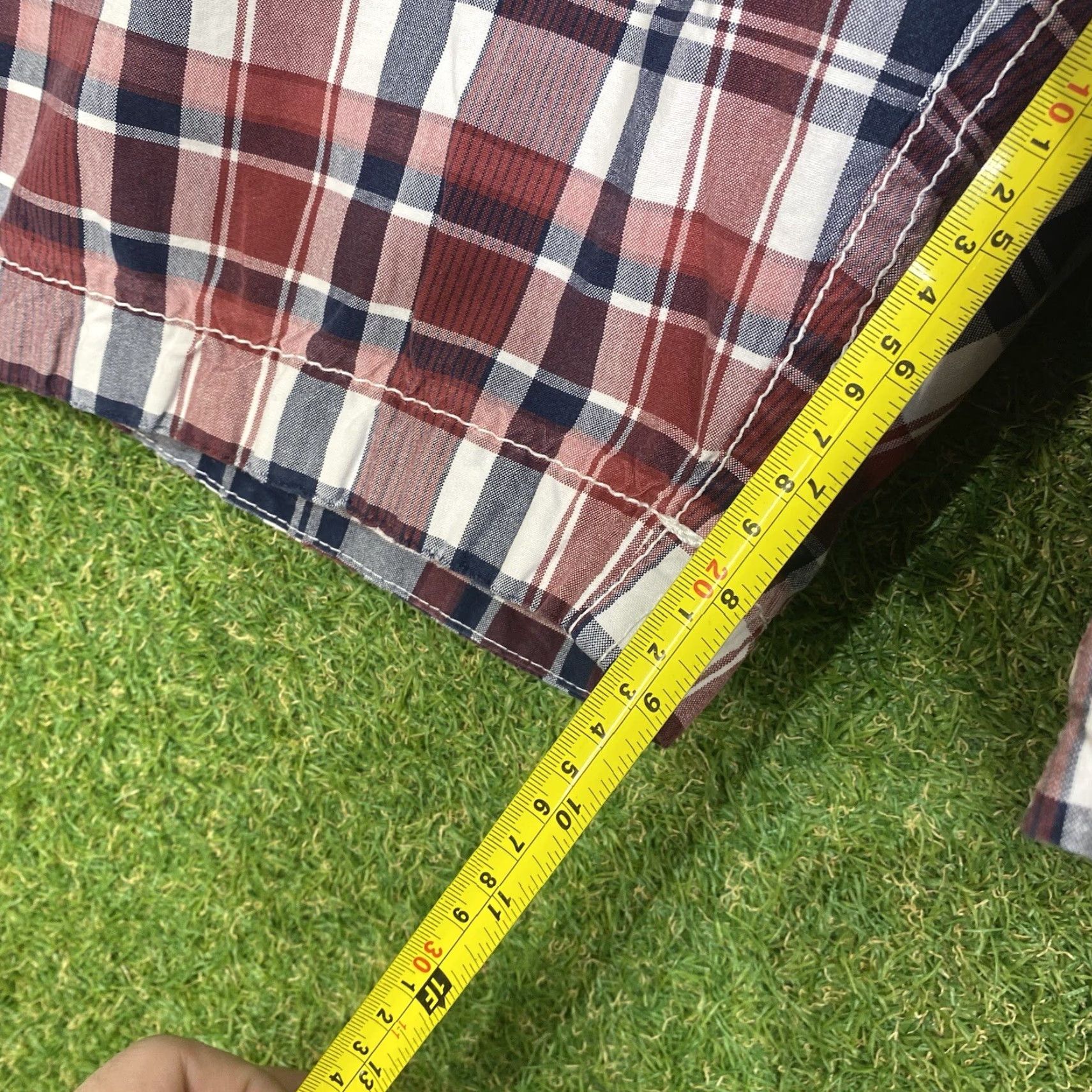 Aeropostale AEROPOSTALE Mens Casual Shorts 34 Red Plaid Flat Front 9in Inseam Cotton Summer Size US 34 / EU 50 - 5 Thumbnail