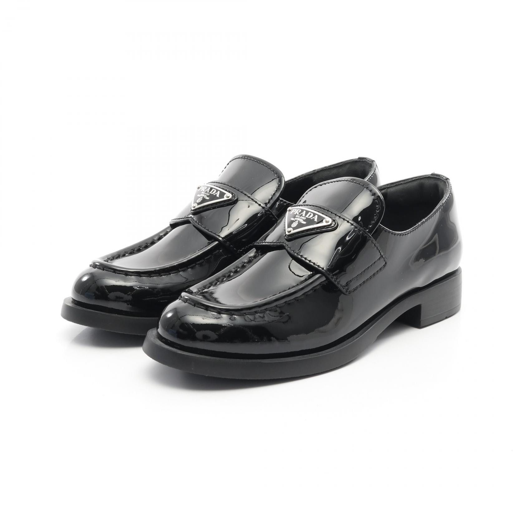 Prada Prada Triangle Logo Patent Leather Loafers Enamel Shoes 1D329N in Black, Women's