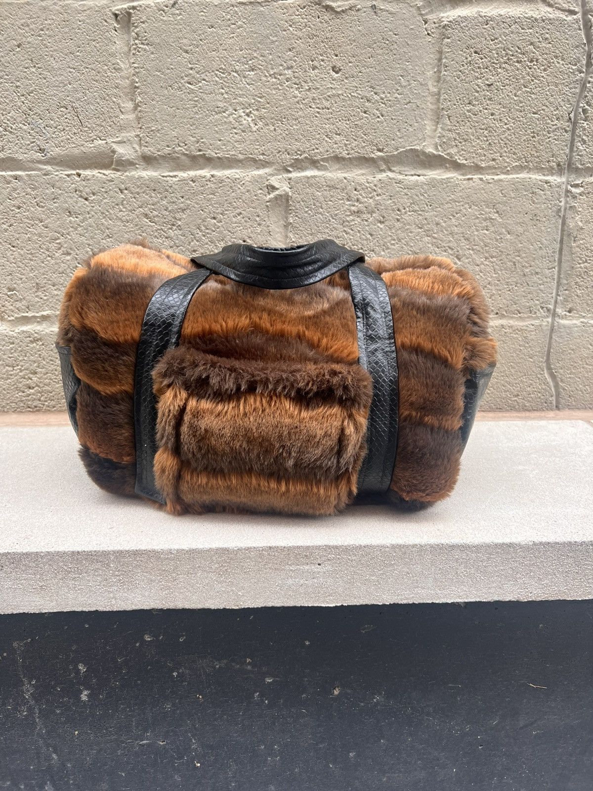 Other Njeri Marikazi Handmade snakeskin fur duffle Size ONE SIZE - 1 Thumbnail