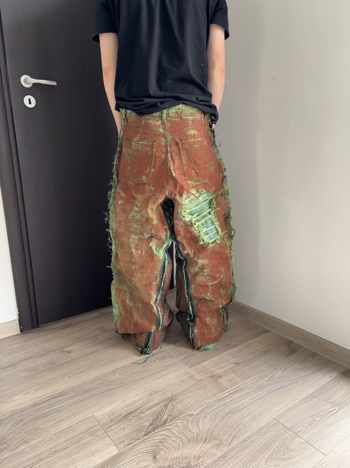 Handmade out-seam distressed hand-painted jeans y2k archive opium Size US 31 - 10 Thumbnail