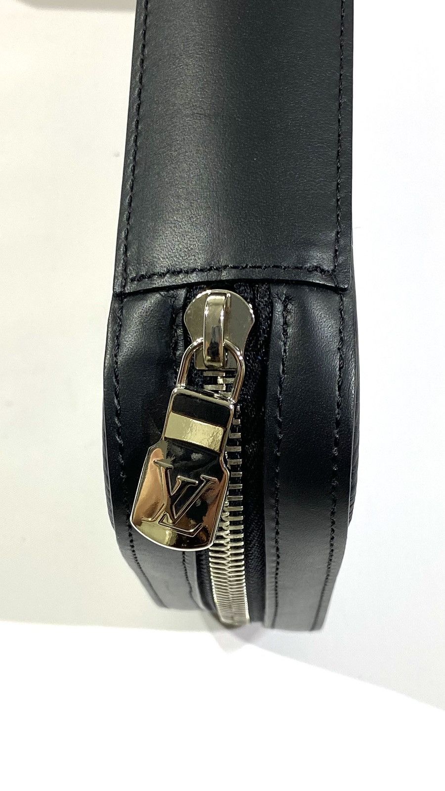 Louis Vuitton × Supreme Louis Vuitton X SUPREME 1 OF 1 Sample Unreleased Hand Clutch Size ONE SIZE - 15 Thumbnail