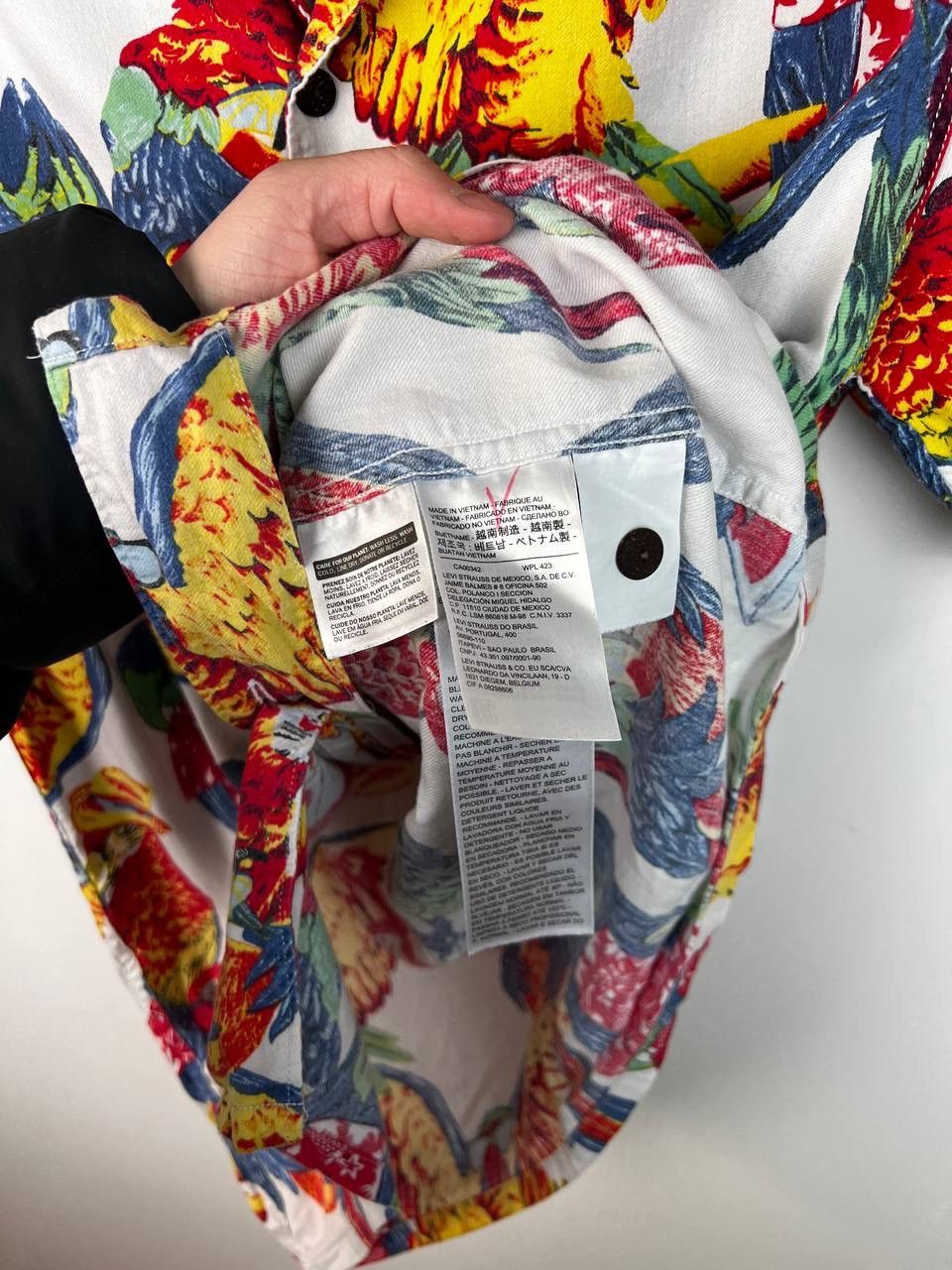 Levi's Levi’s Parrot crazy shirts size S Size US S / EU 44-46 / 1 - 3 Thumbnail
